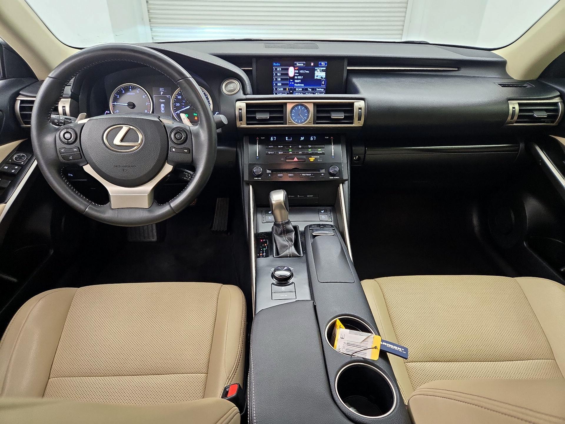 Thumbnail: 2014 Lexus IS - 9