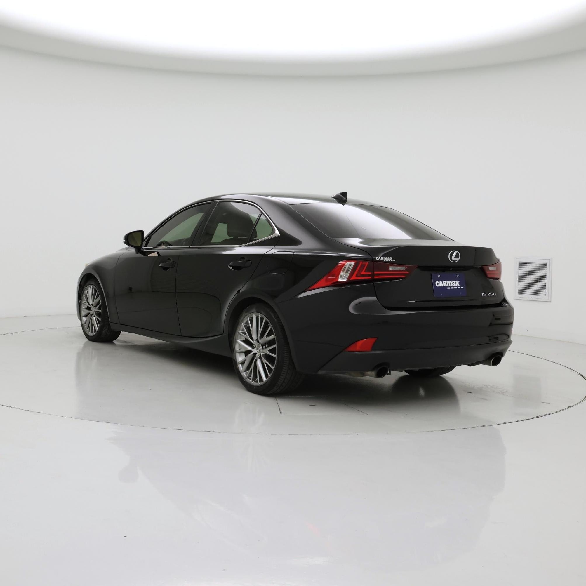 Thumbnail: 2014 Lexus IS - 2