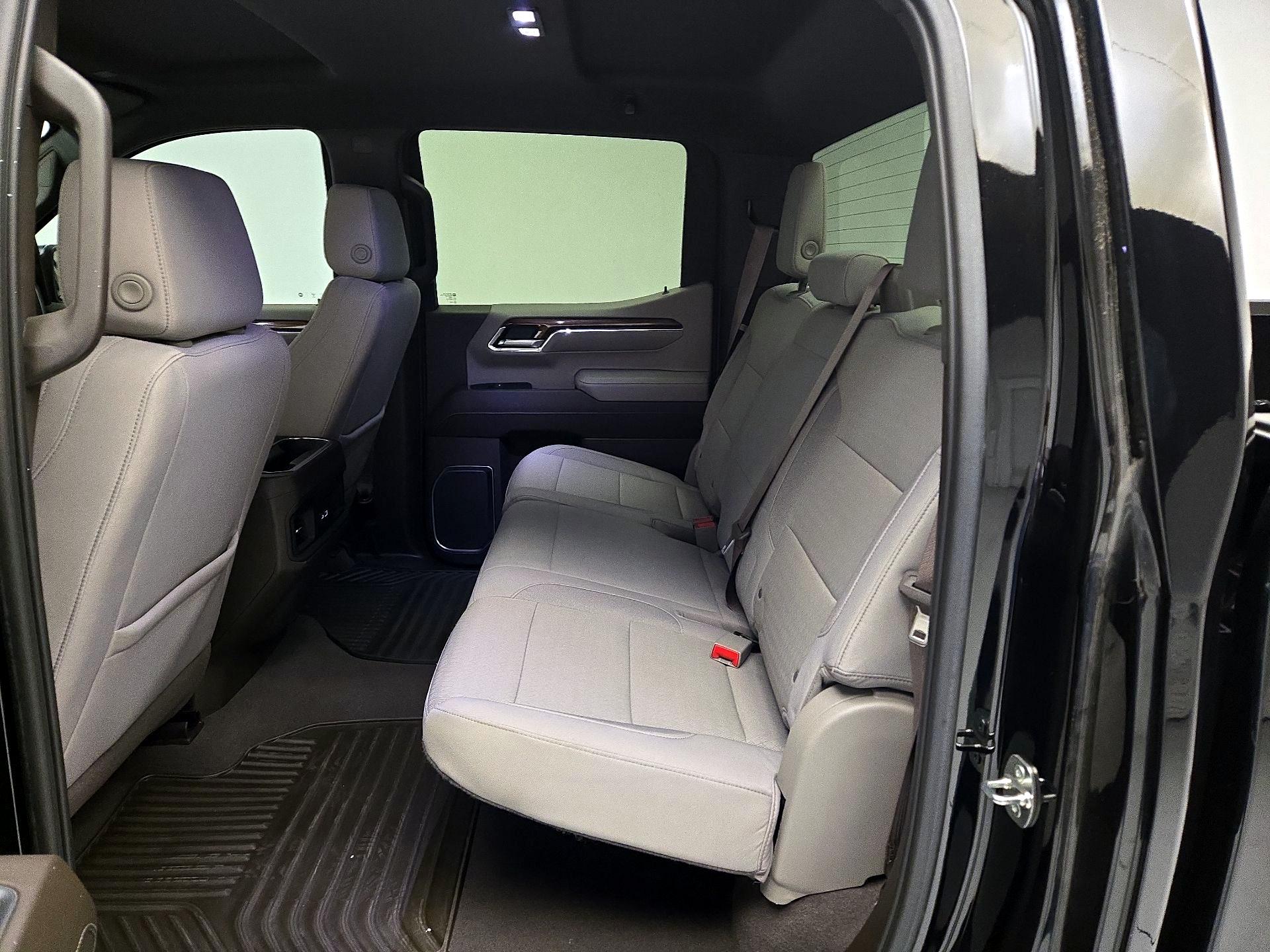 Thumbnail: 2023 Chevrolet Silverado 1500 - 19