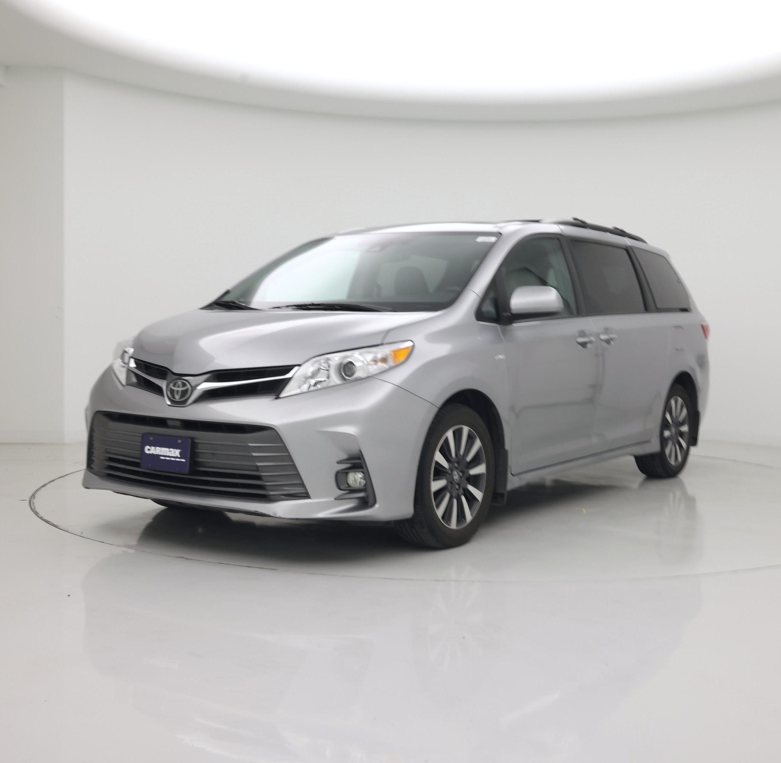 Thumbnail: 2018 Toyota Sienna - 4