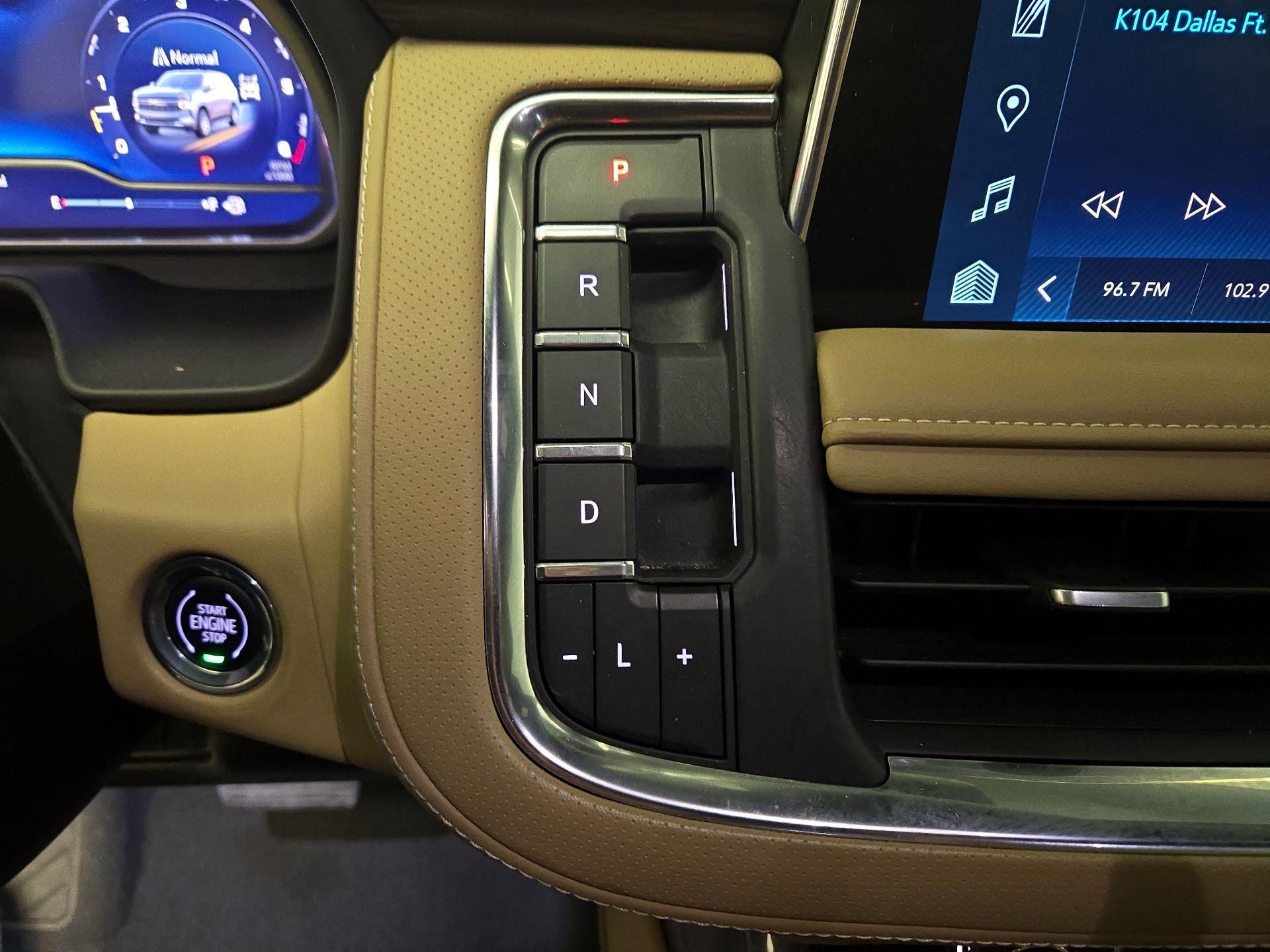 Thumbnail: 2023 Chevrolet Suburban - 18