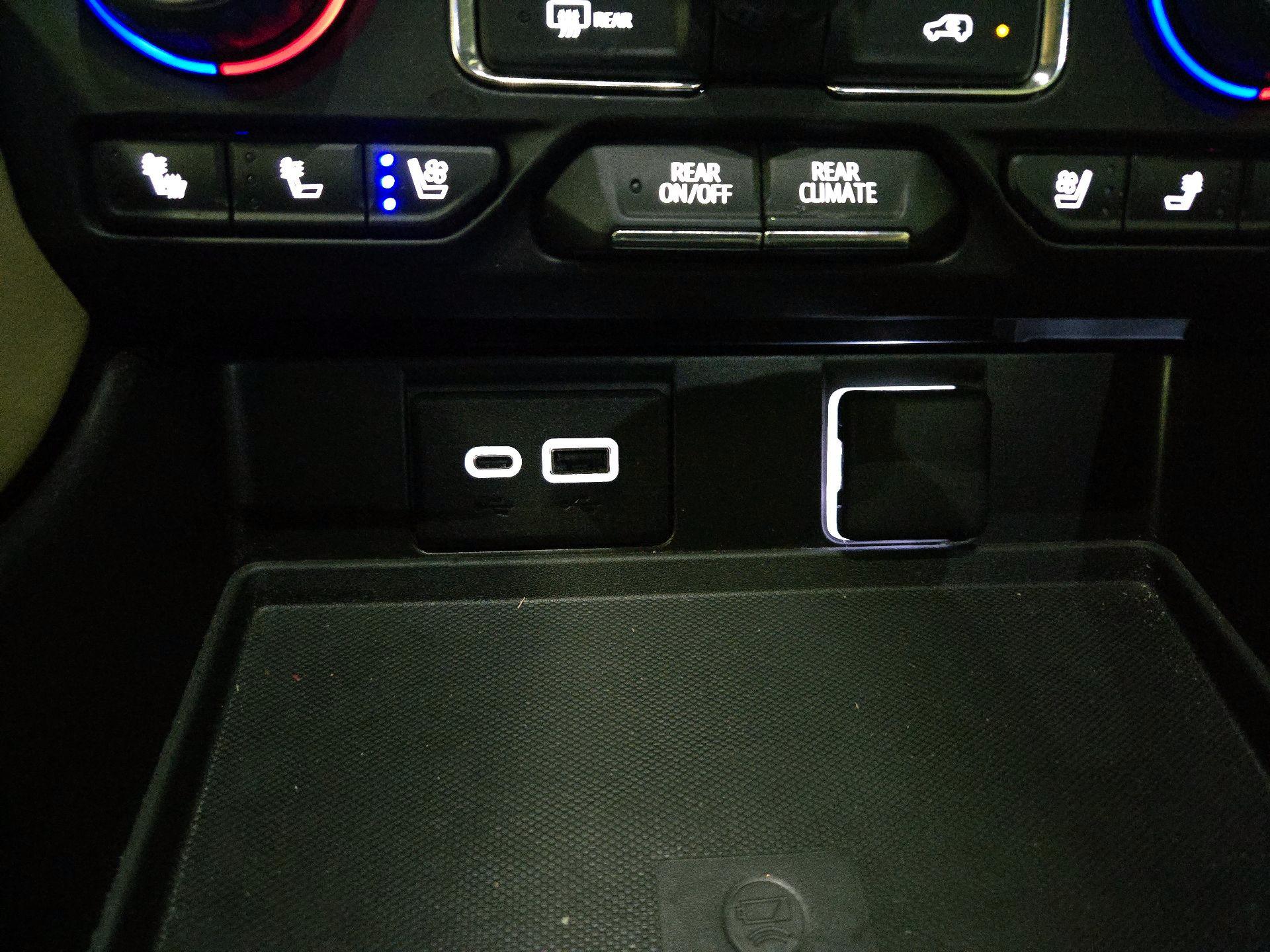 Thumbnail: 2023 Chevrolet Suburban - 19