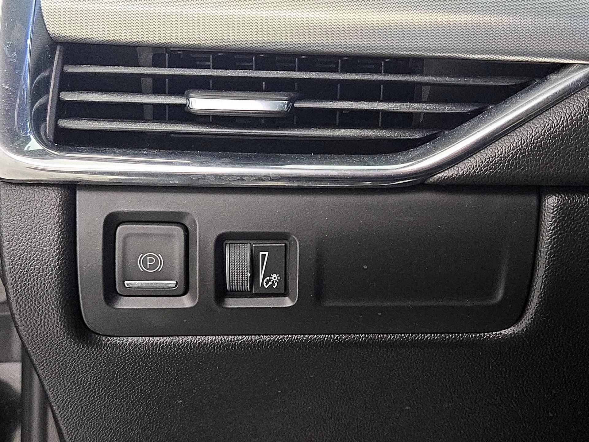 Thumbnail: 2019 Cadillac XT4 - 13