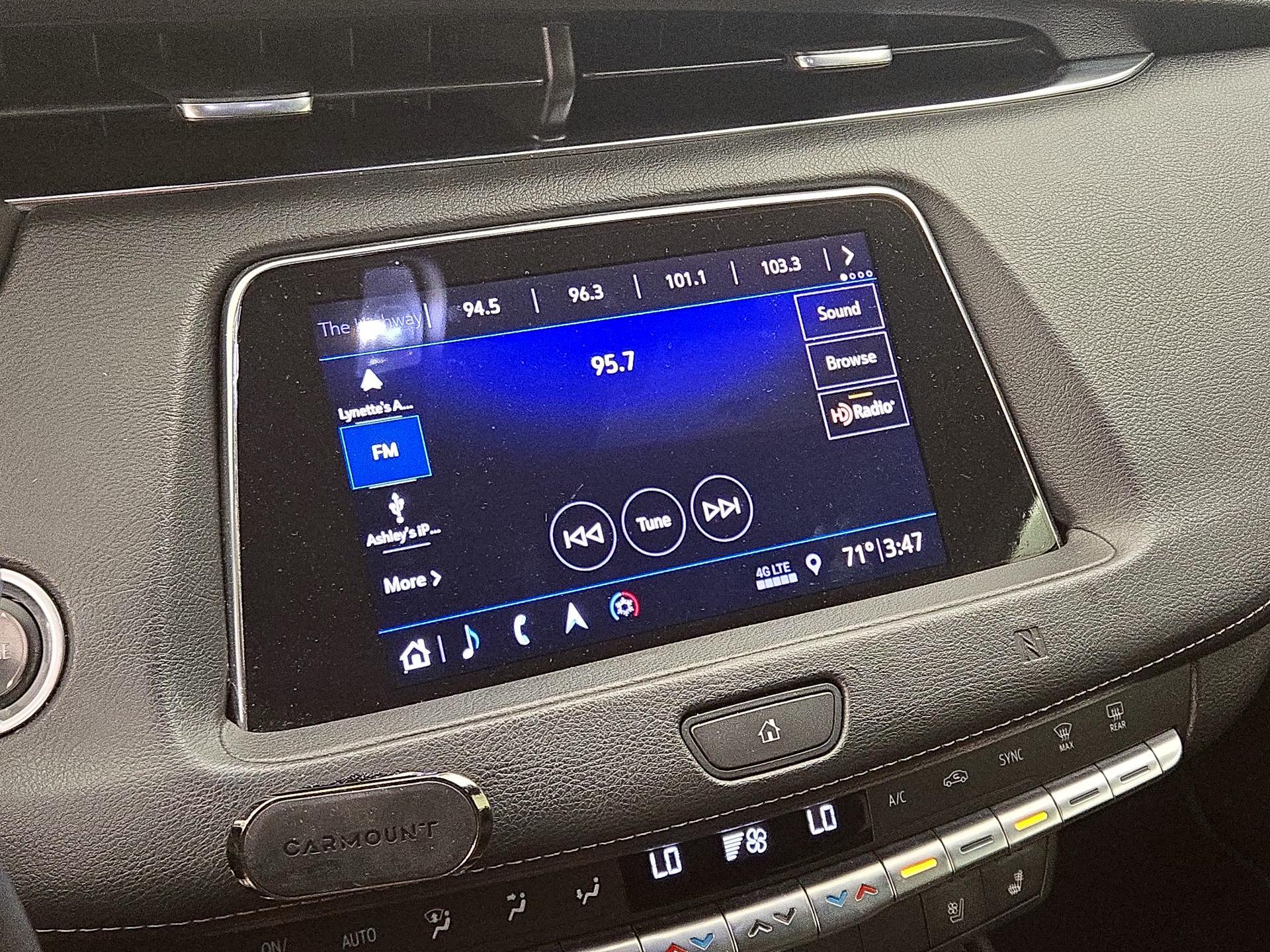 Thumbnail: 2019 Cadillac XT4 - 16