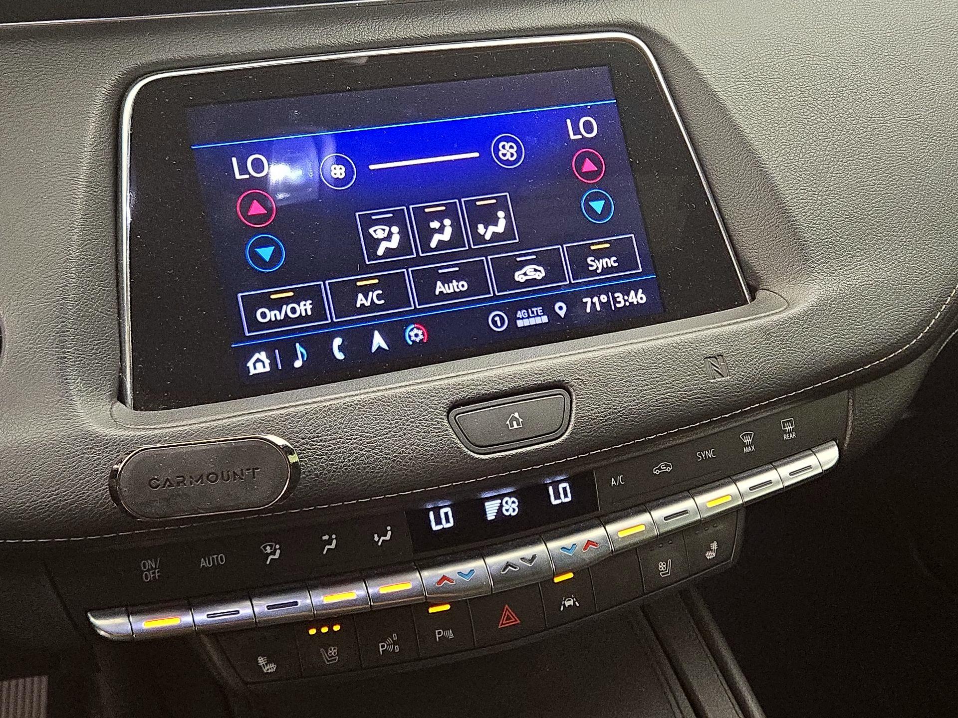 Thumbnail: 2019 Cadillac XT4 - 17