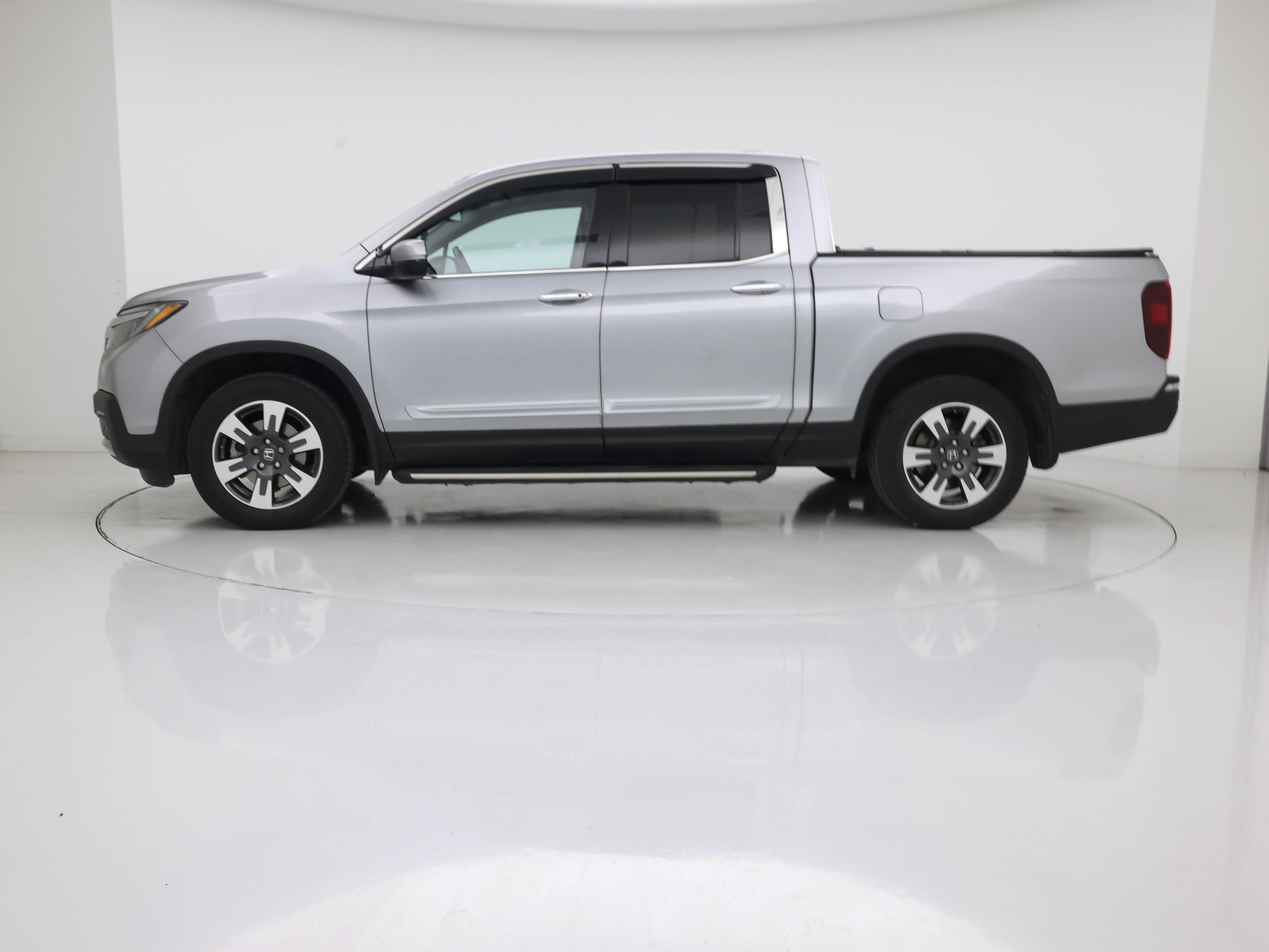 Thumbnail: 2019 Honda Ridgeline - 3