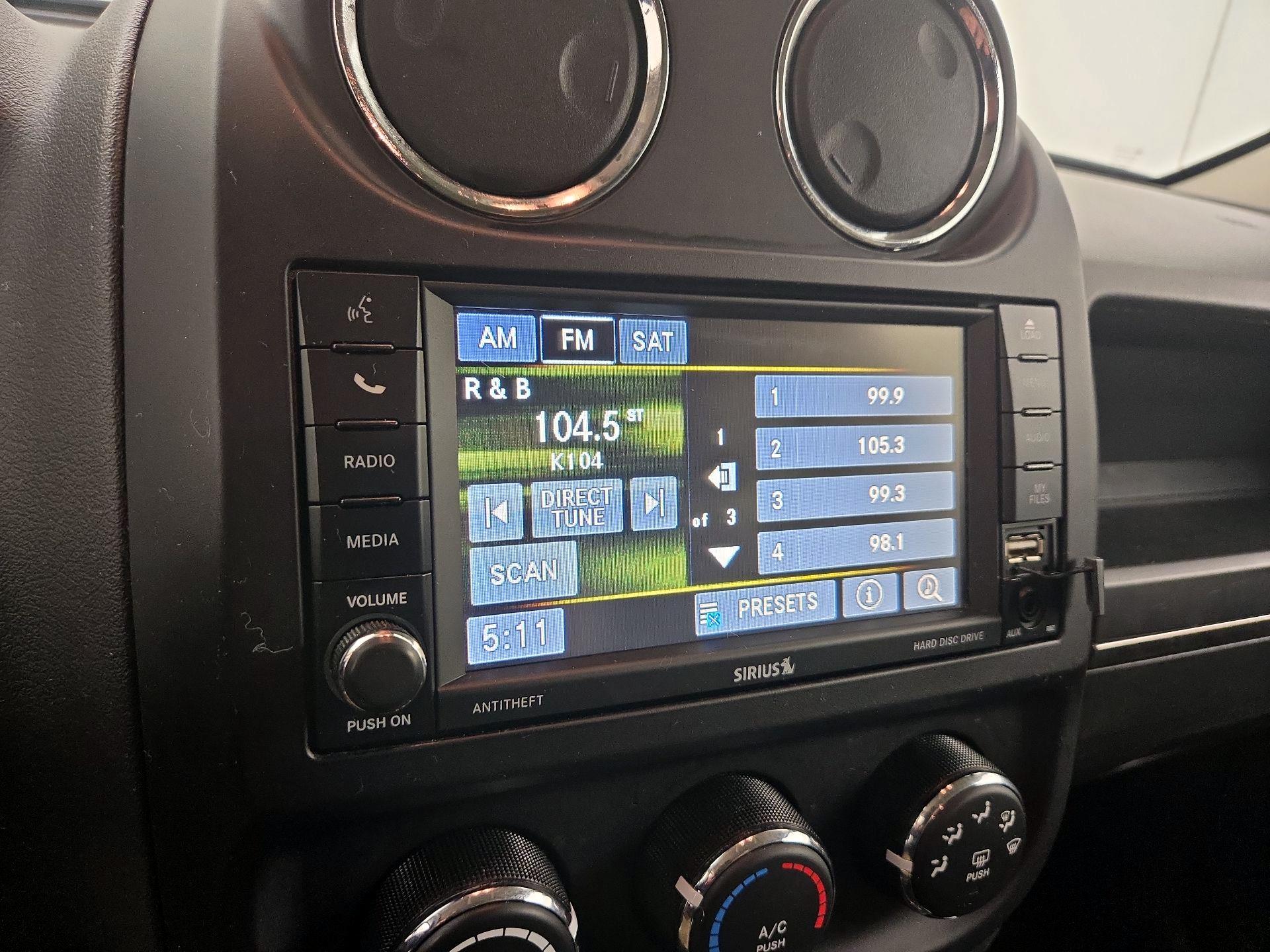 Thumbnail: 2016 Jeep Patriot - 13