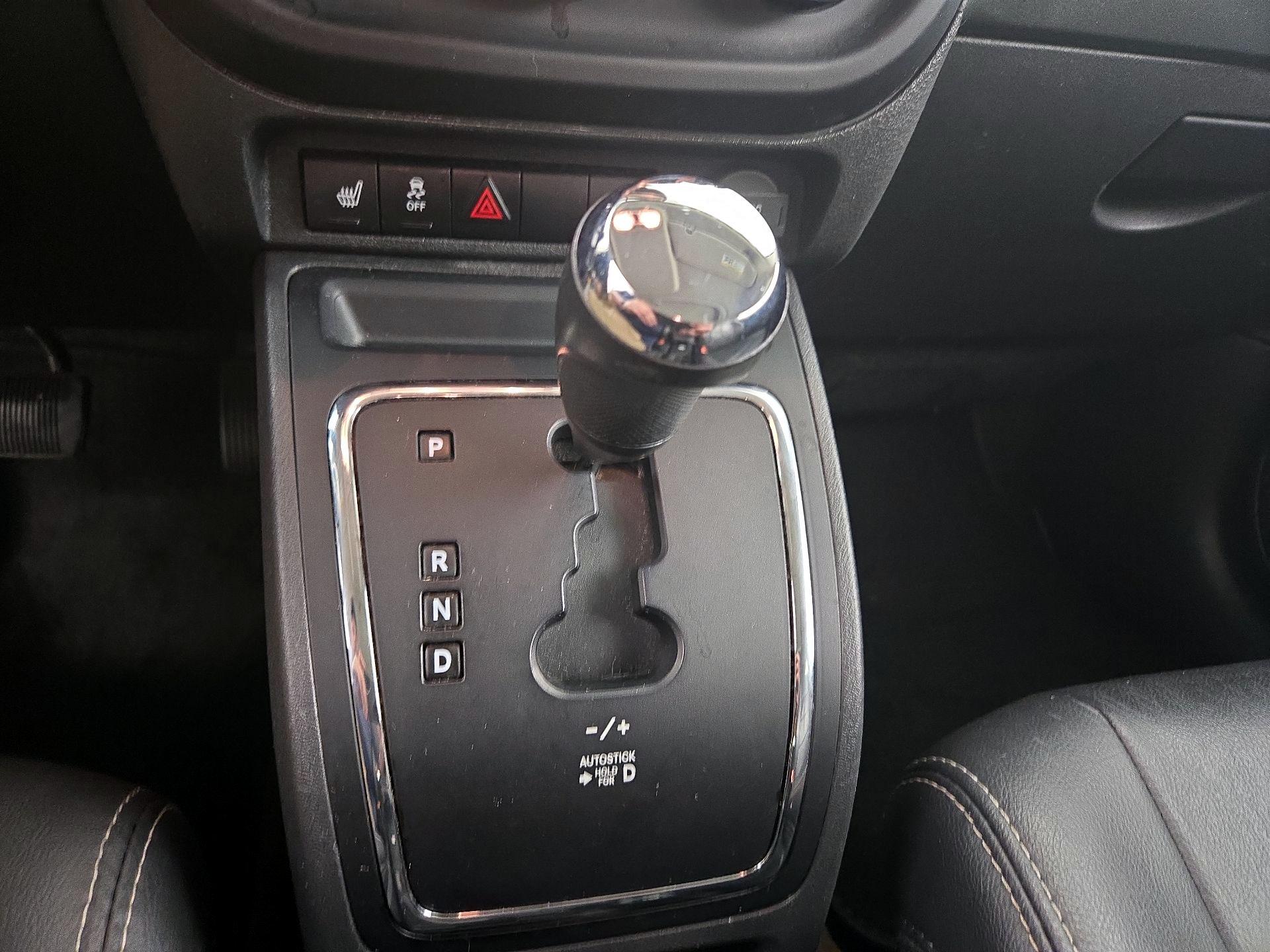 Thumbnail: 2016 Jeep Patriot - 15