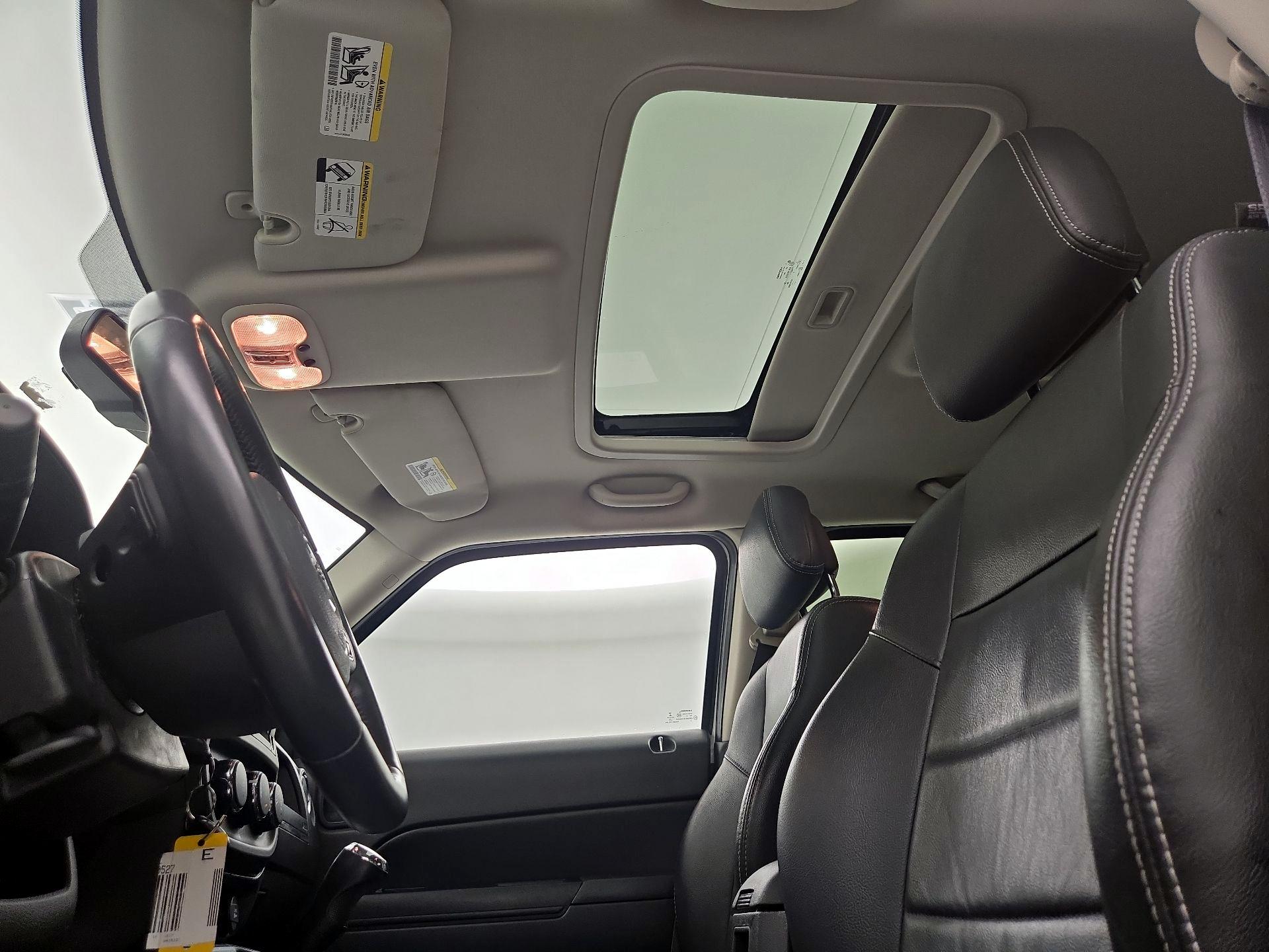 Thumbnail: 2016 Jeep Patriot - 17