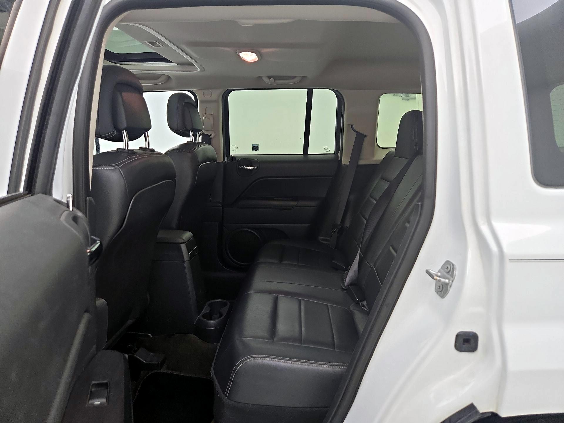 Thumbnail: 2016 Jeep Patriot - 18