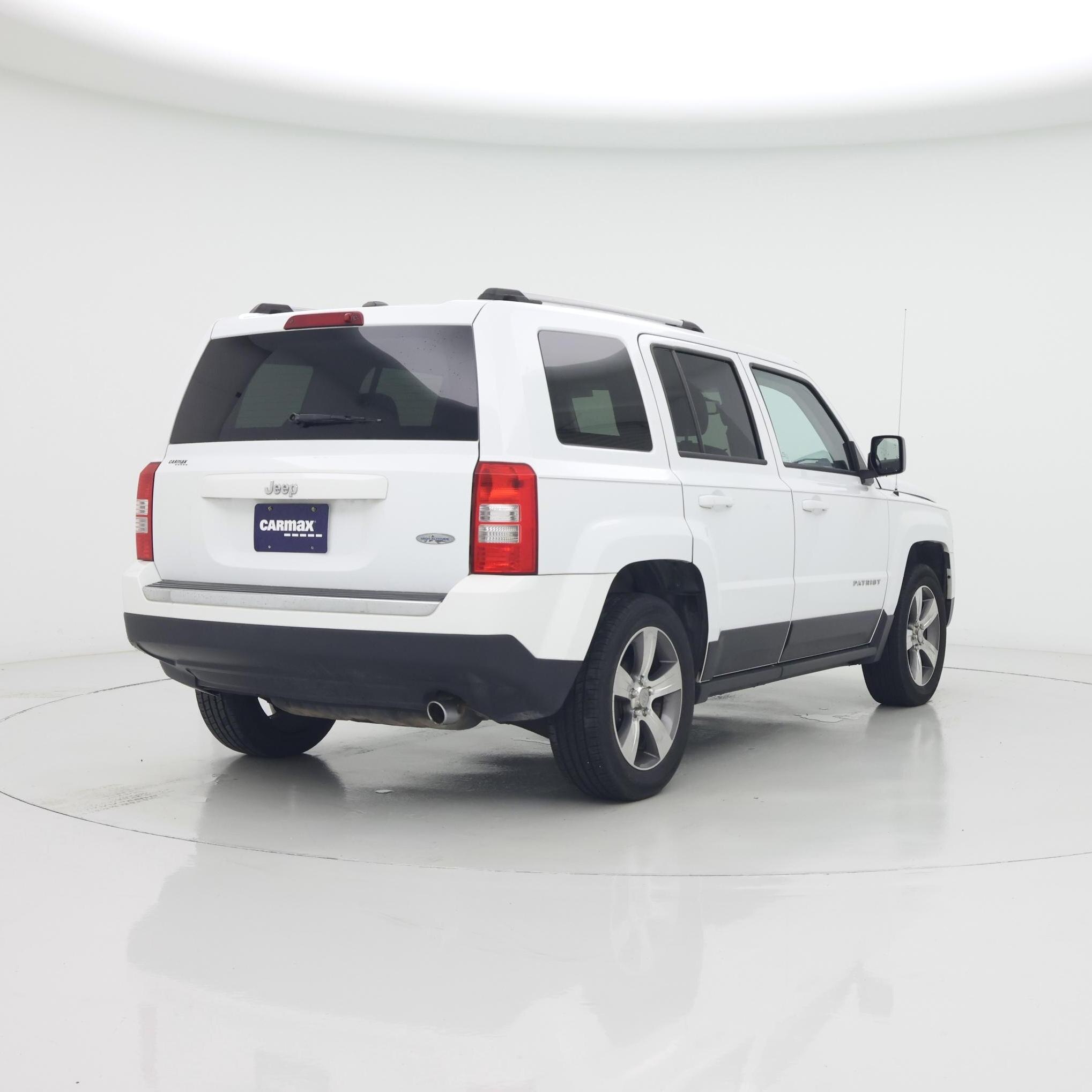 Thumbnail: 2016 Jeep Patriot - 8