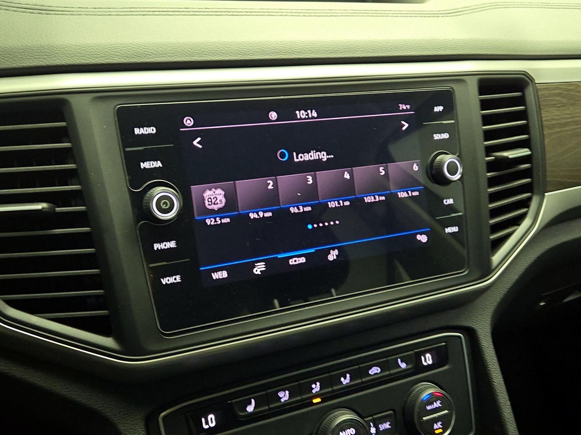 Thumbnail: 2021 Volkswagen Atlas - 14