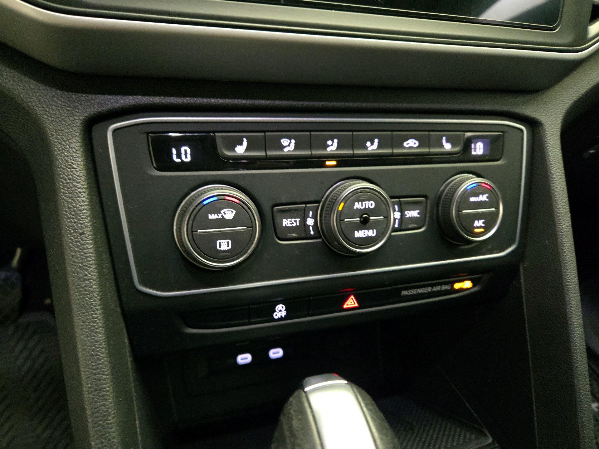 Thumbnail: 2021 Volkswagen Atlas - 17