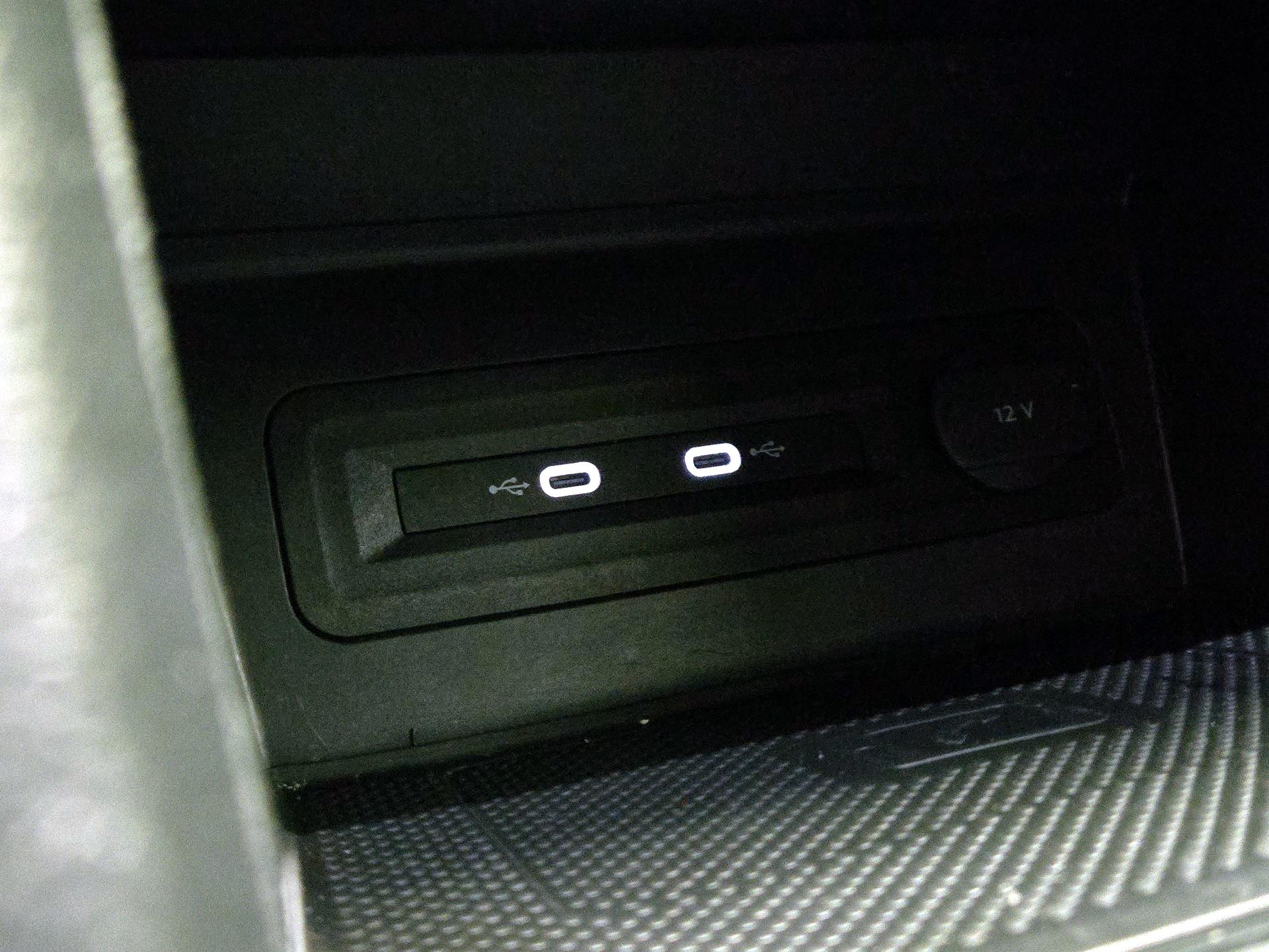 Thumbnail: 2021 Volkswagen Atlas - 19