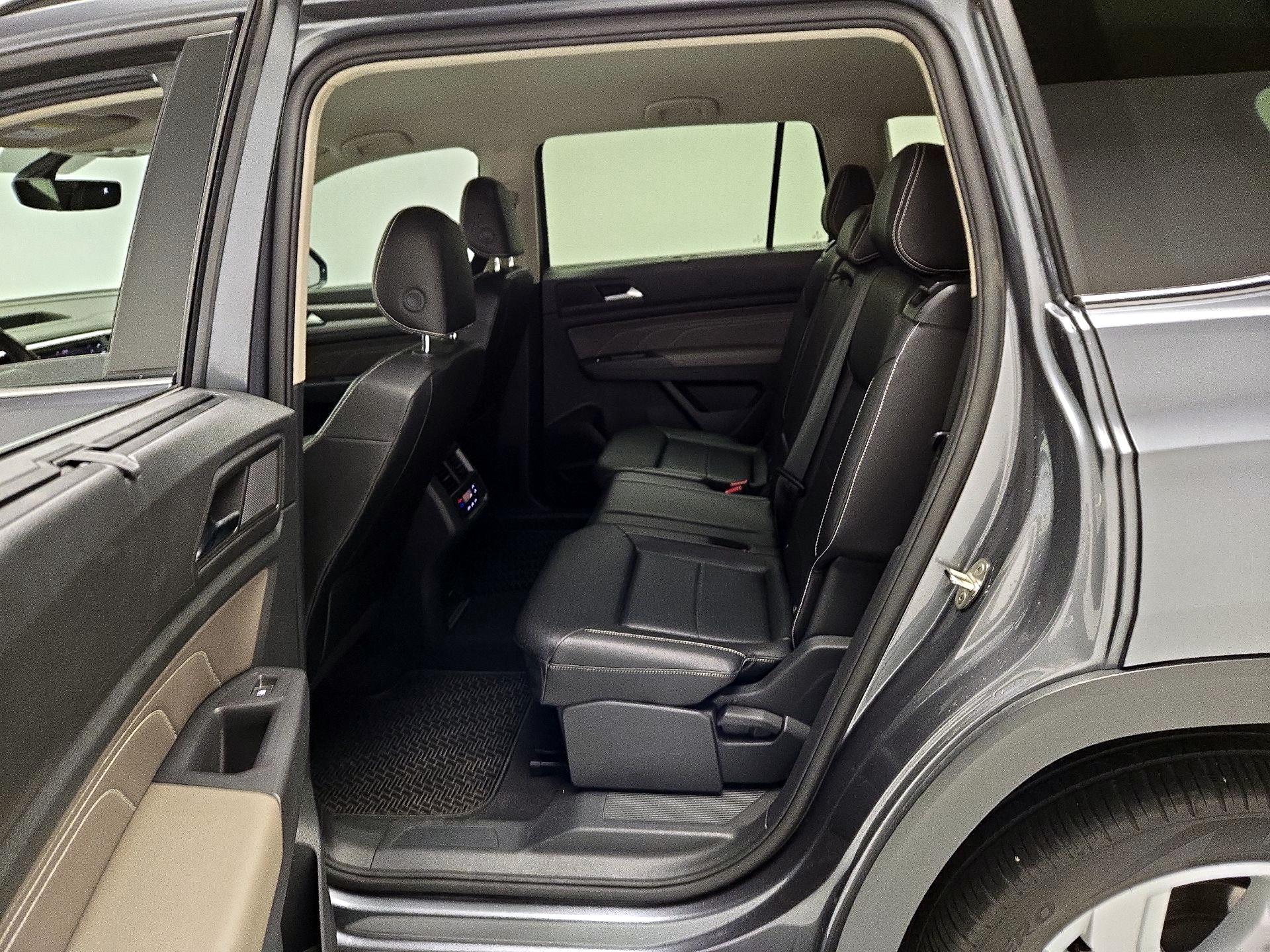 Thumbnail: 2021 Volkswagen Atlas - 20