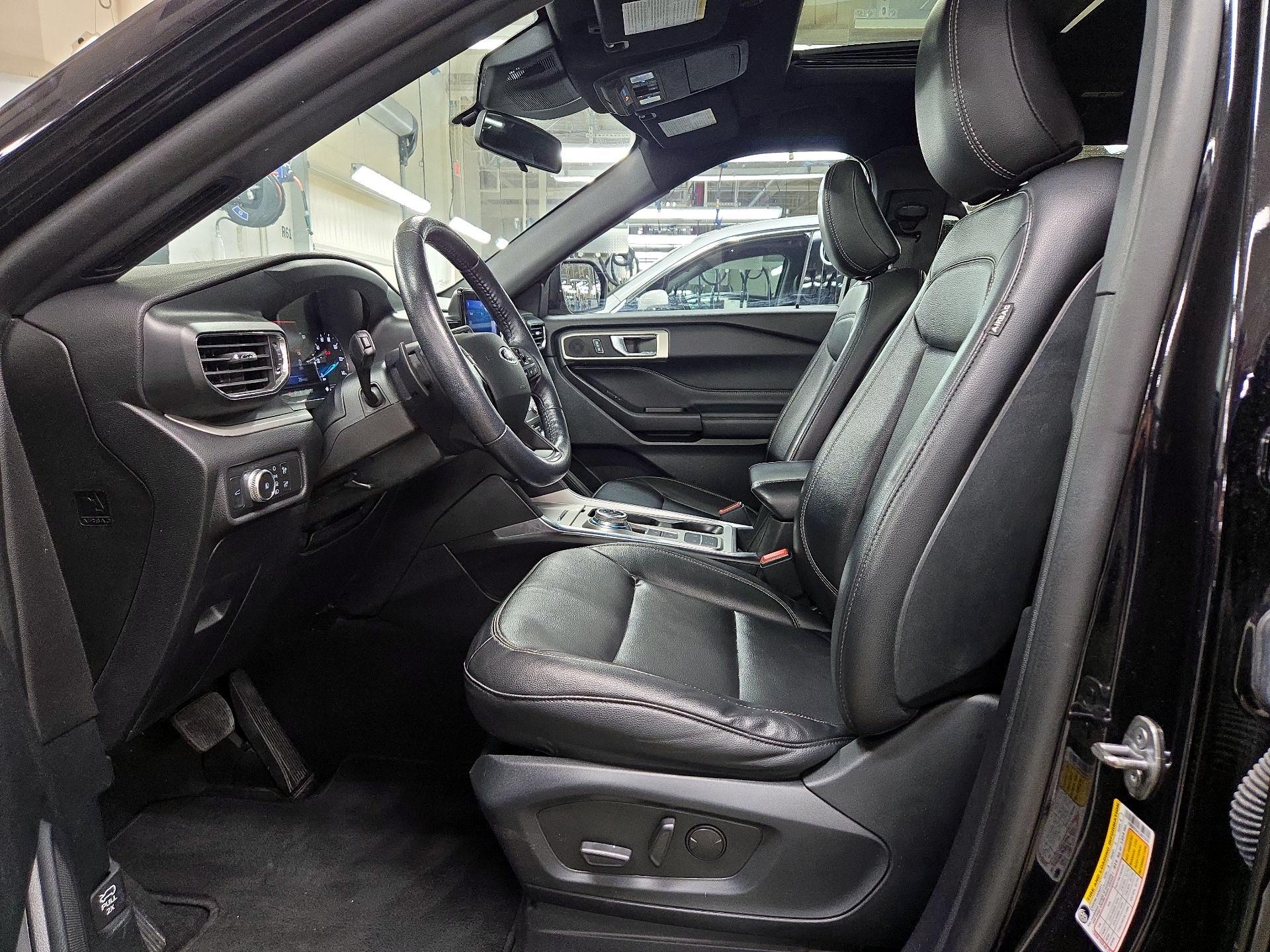 Thumbnail: 2020 Ford Explorer - 11