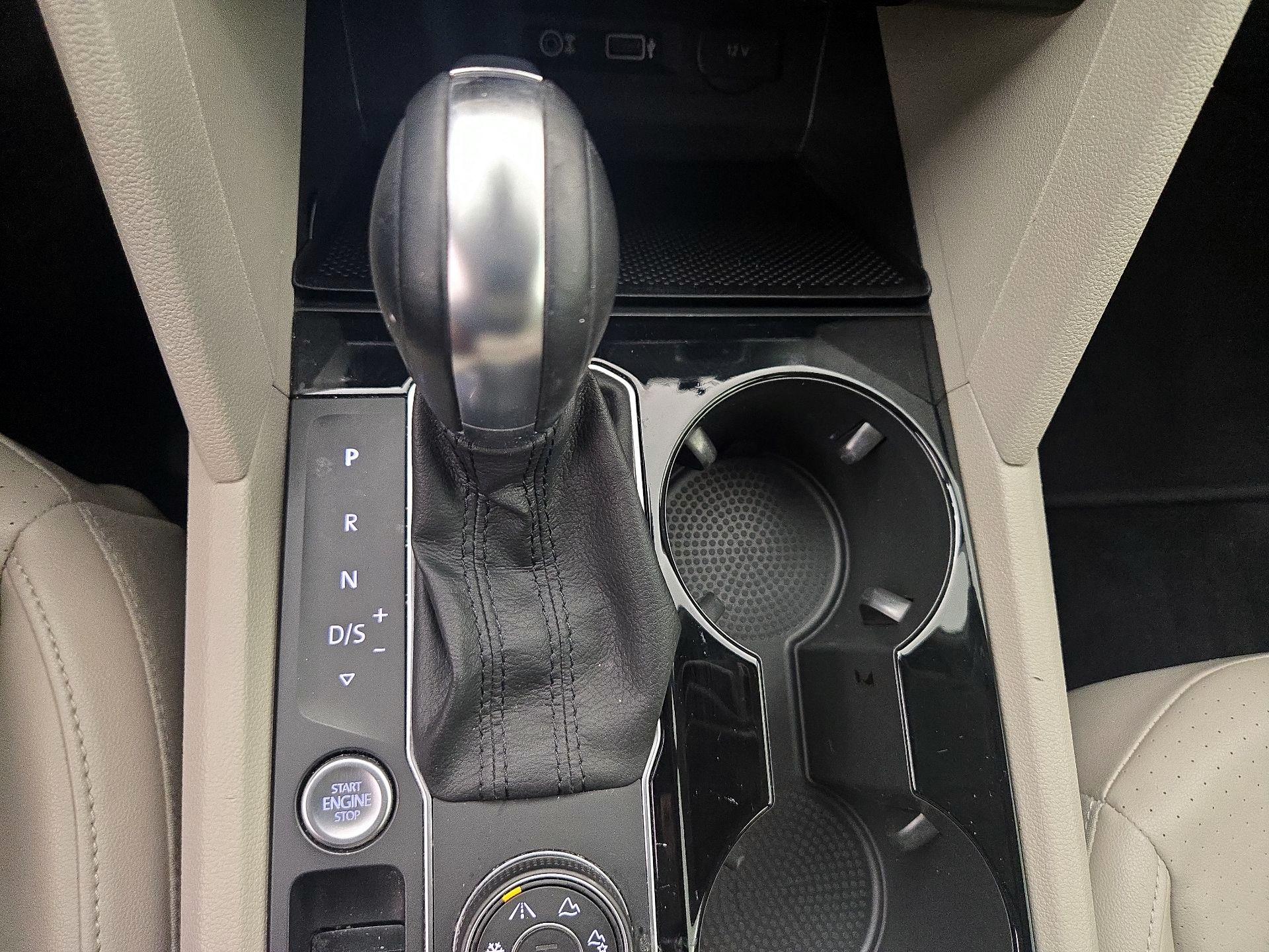 Thumbnail: 2018 Volkswagen Atlas - 17