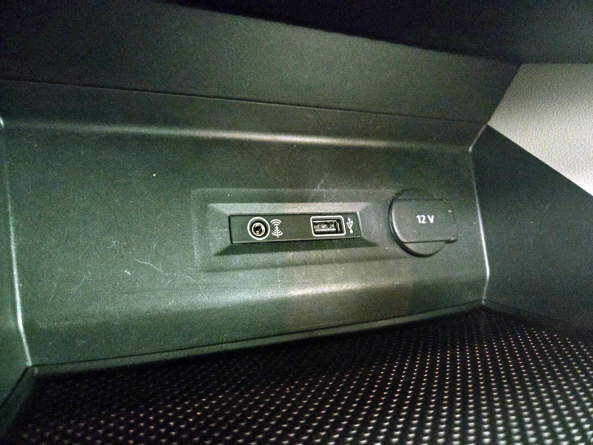 Thumbnail: 2018 Volkswagen Atlas - 18