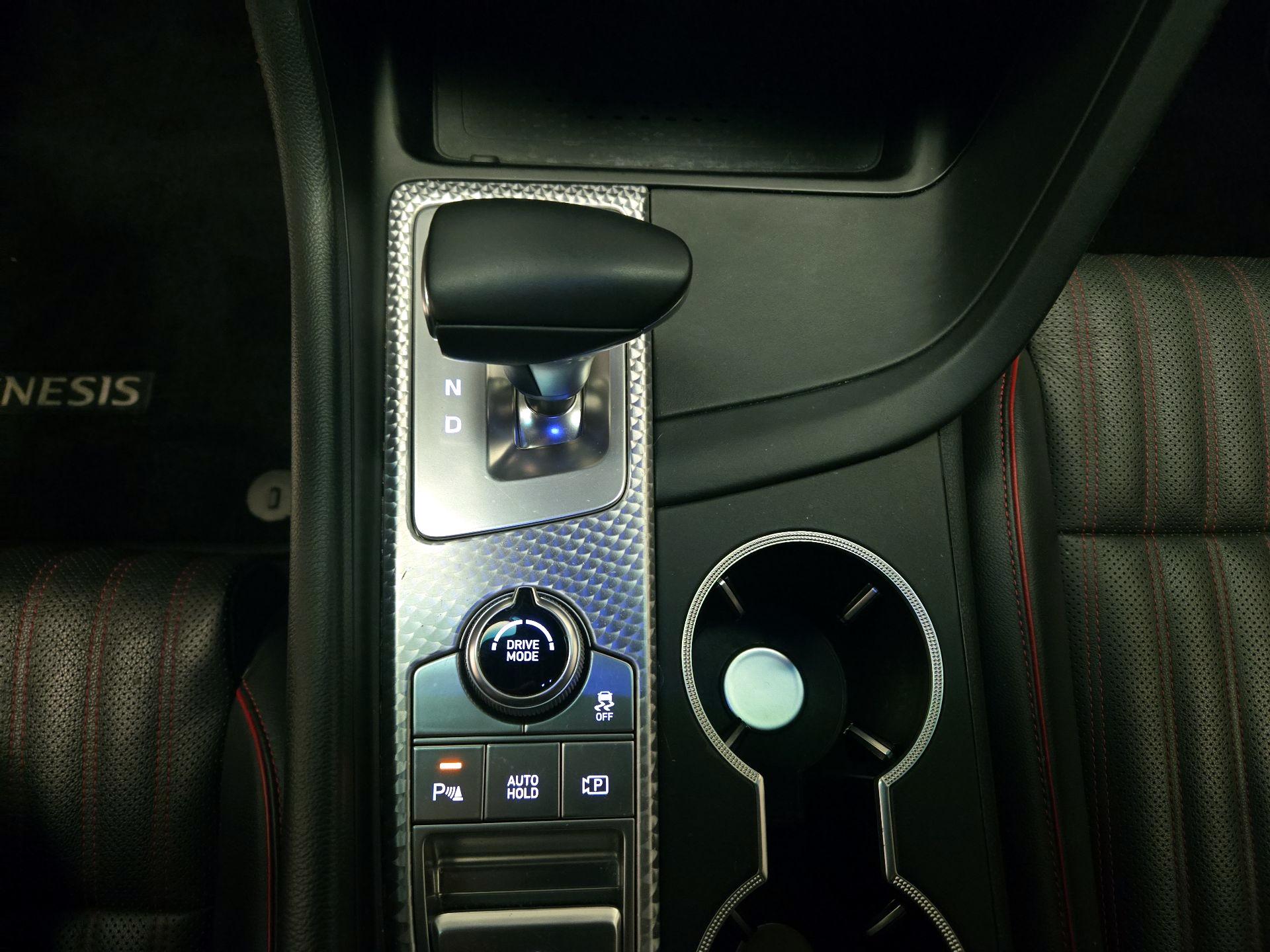 Thumbnail: 2023 Genesis G70 - 18