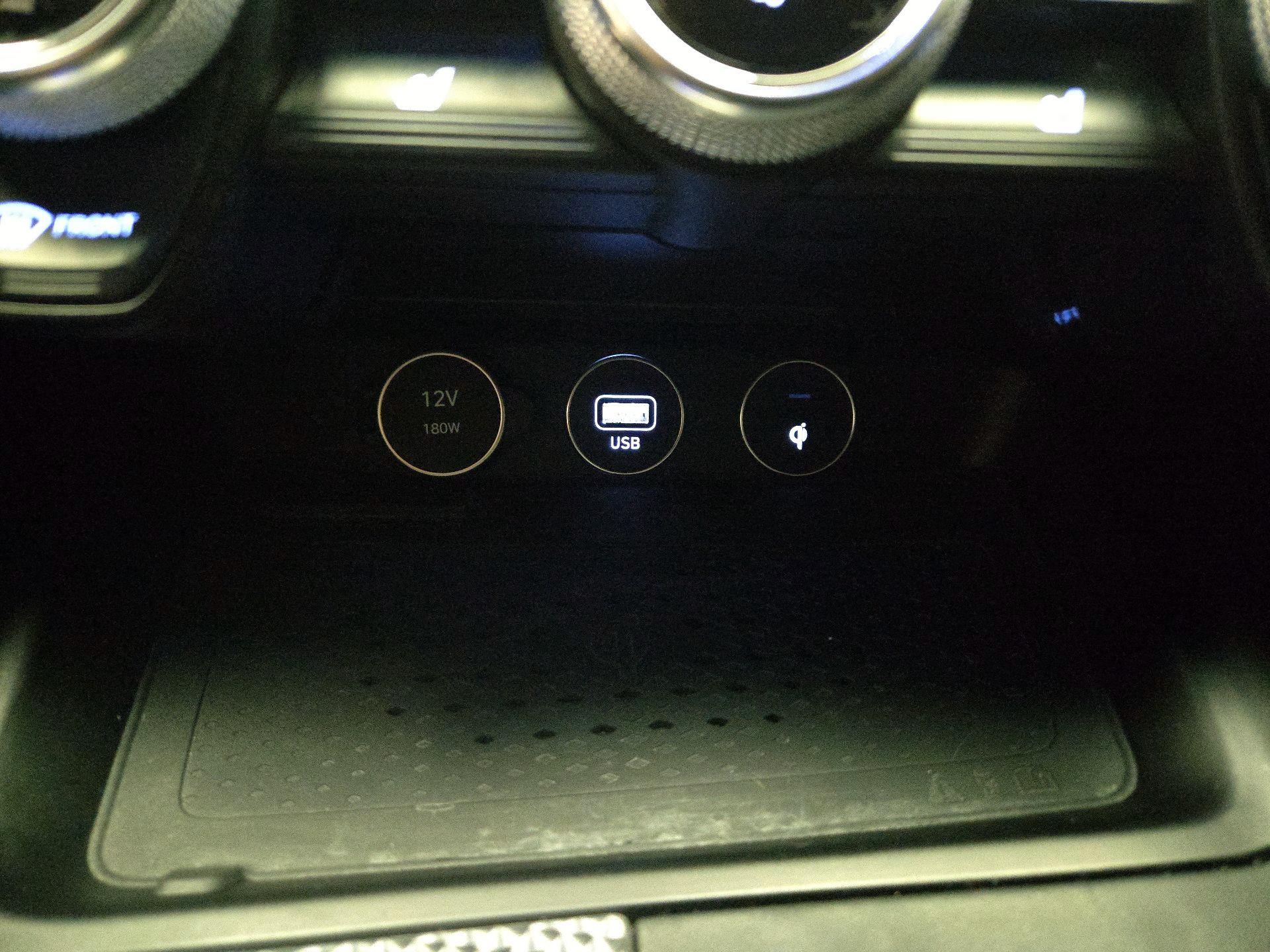 Thumbnail: 2023 Genesis G70 - 19