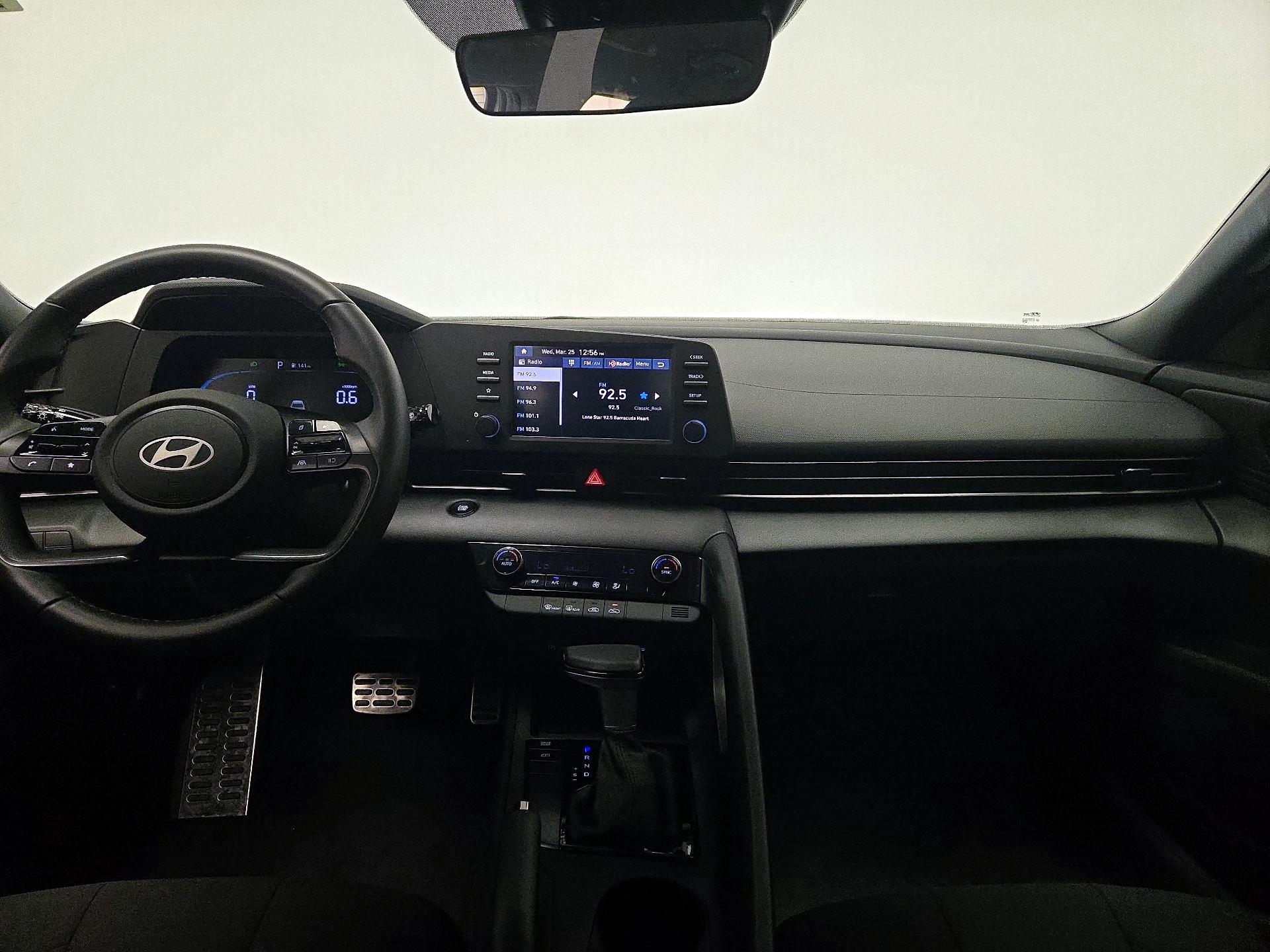 Thumbnail: 2025 Hyundai Elantra - 9