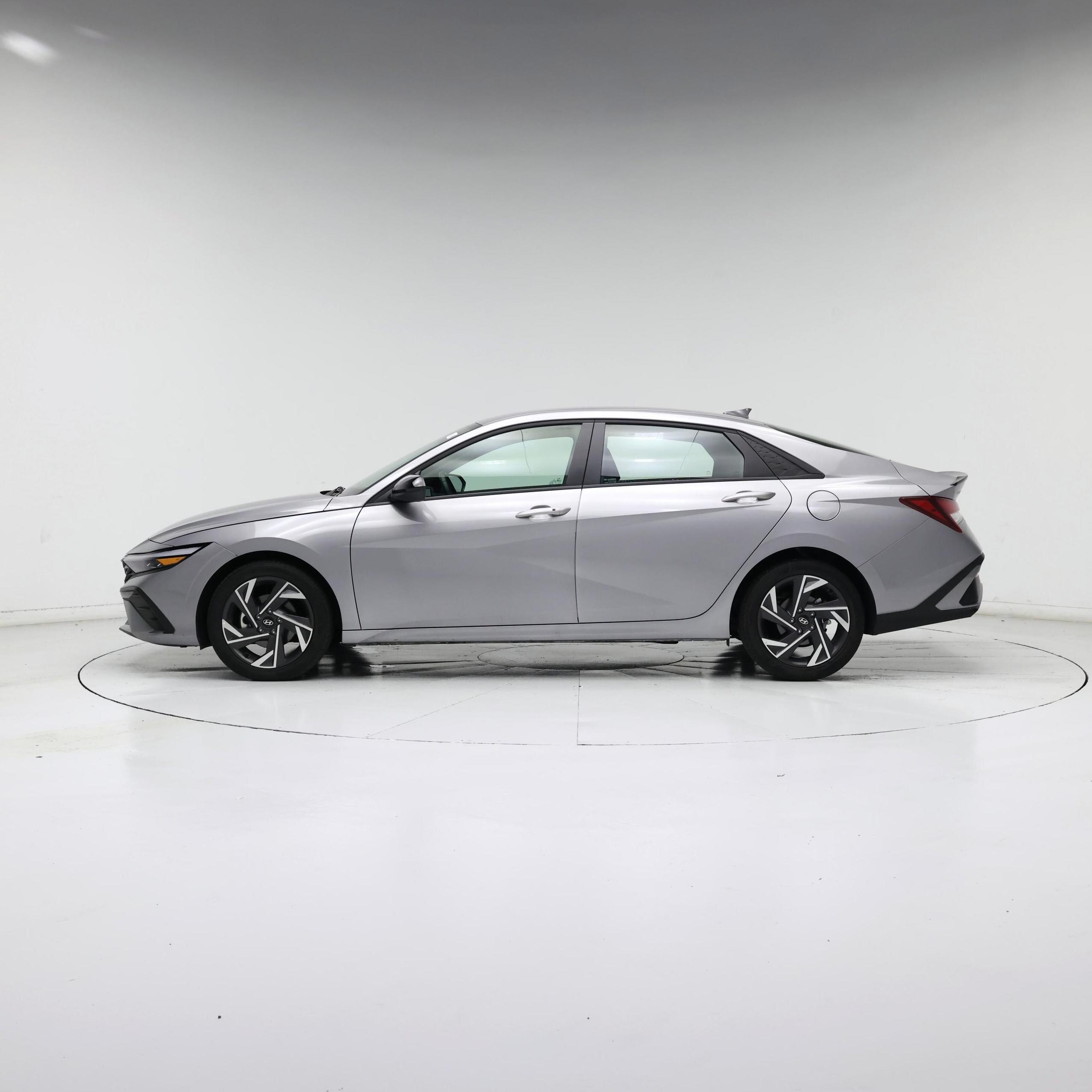 Thumbnail: 2025 Hyundai Elantra - 3