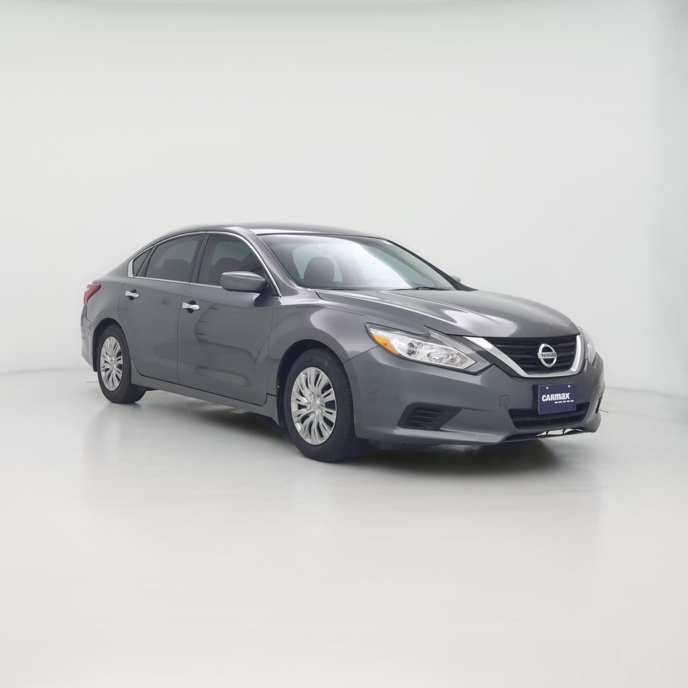 Thumbnail: 2018 Nissan Altima - 1