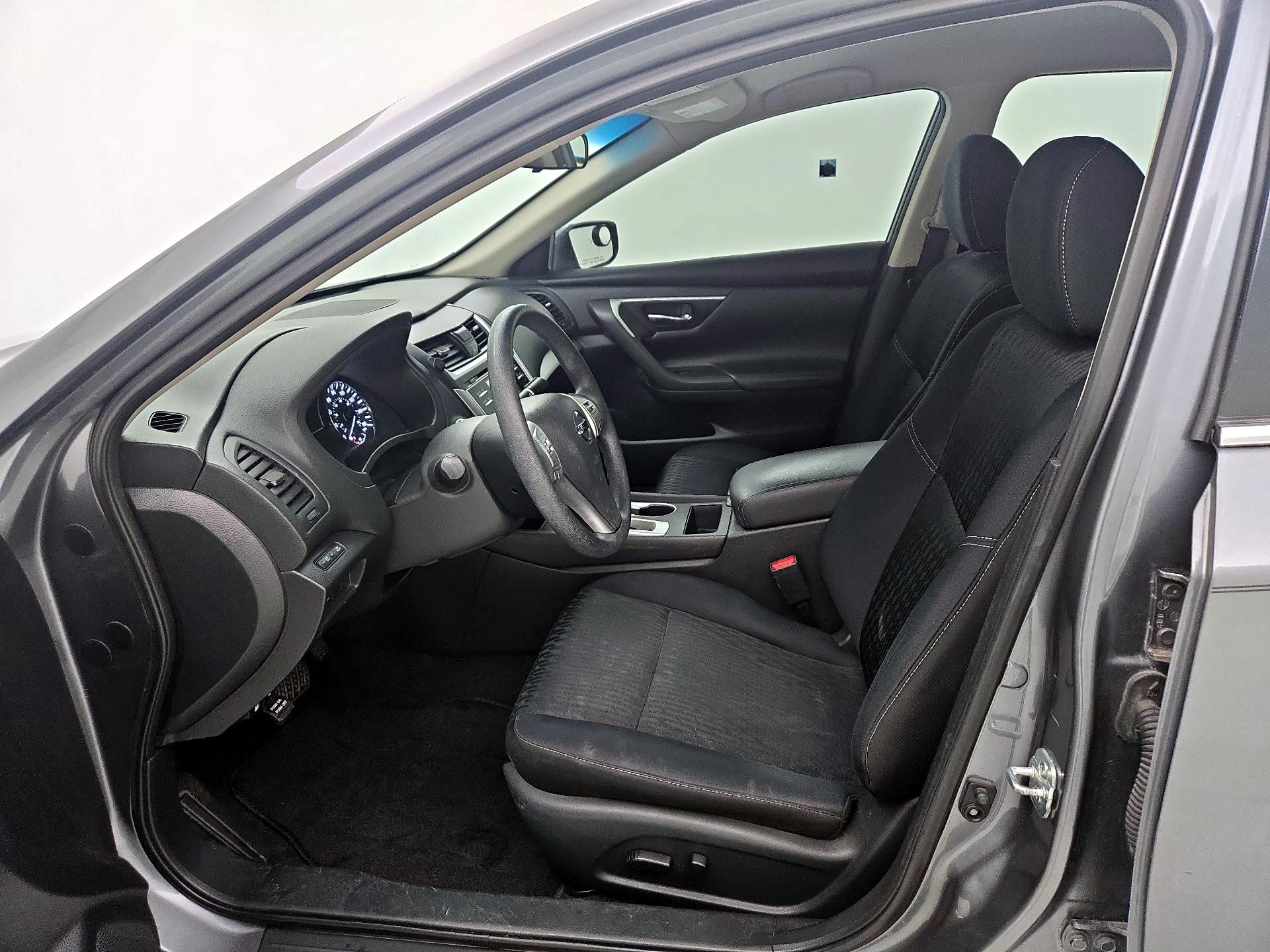 Thumbnail: 2018 Nissan Altima - 11