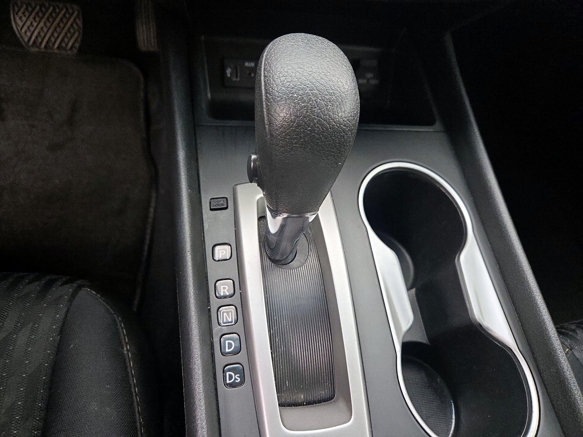 Thumbnail: 2018 Nissan Altima - 17