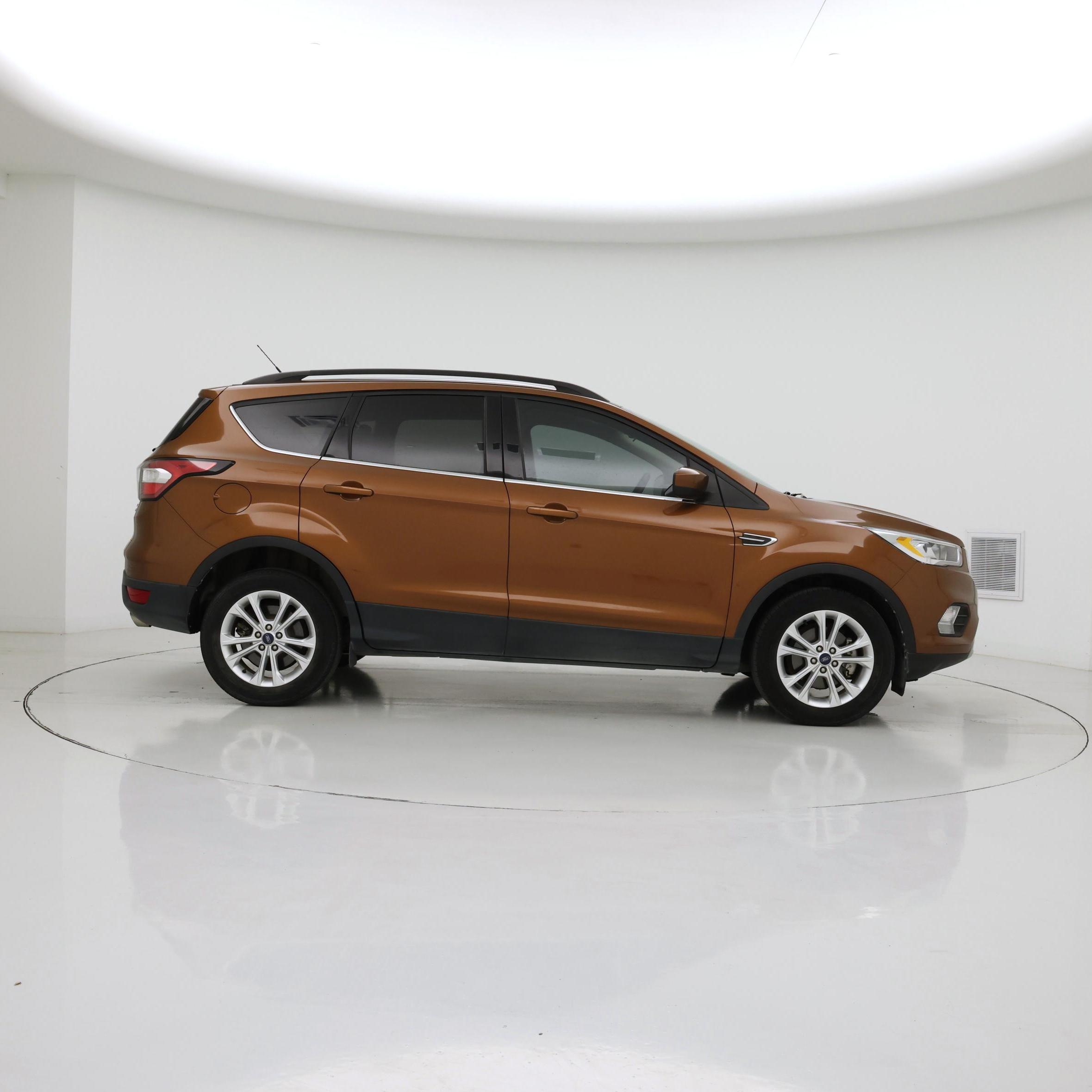 Thumbnail: 2017 Ford Escape - 7