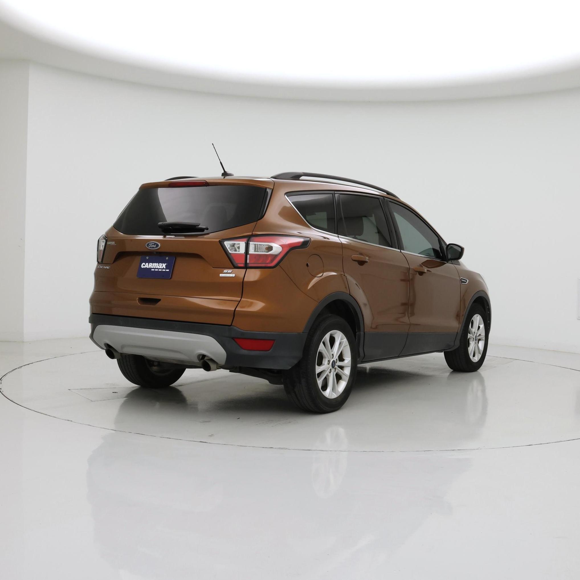 Thumbnail: 2017 Ford Escape - 8