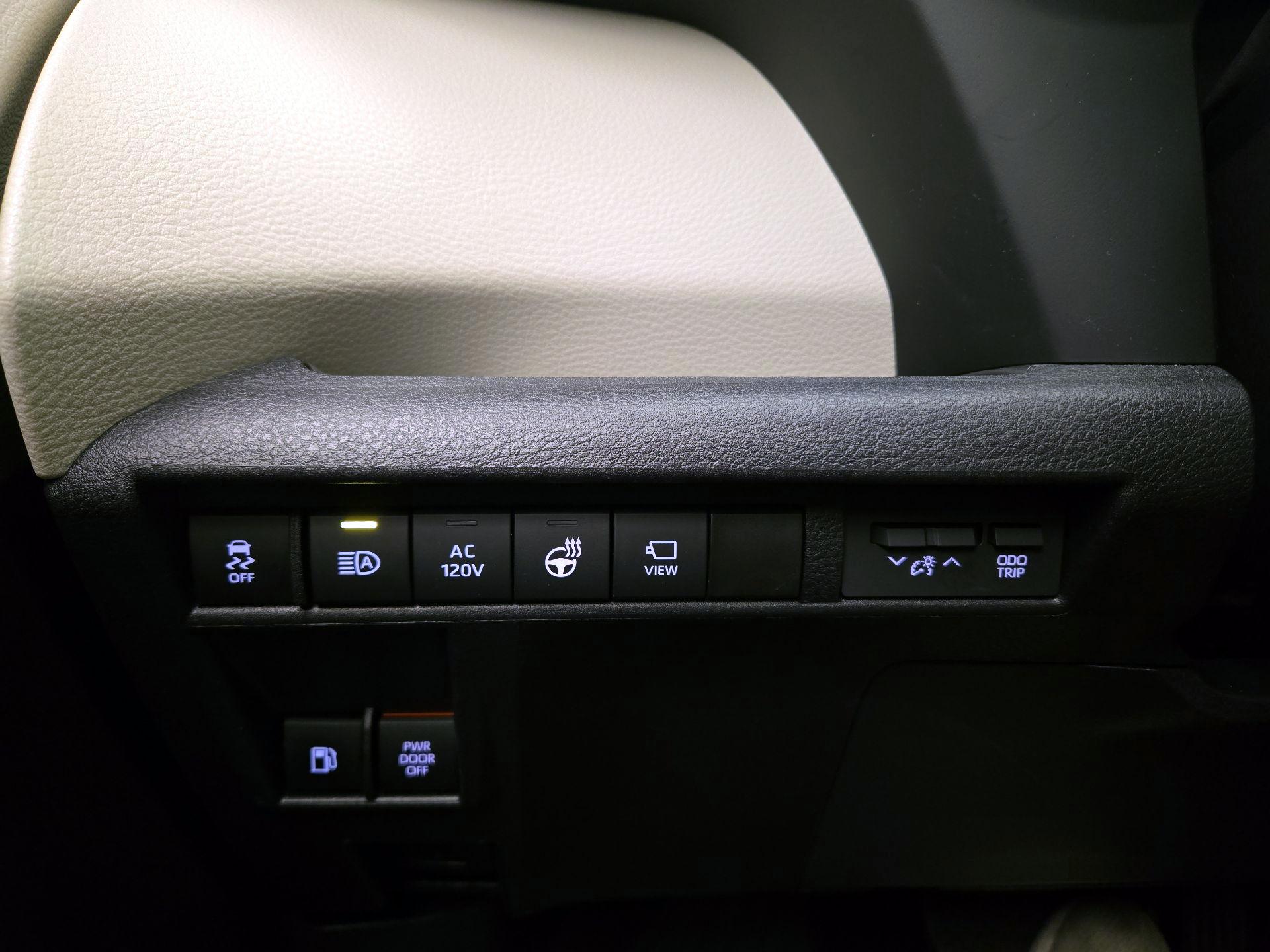 Thumbnail: 2025 Toyota Sienna - 13