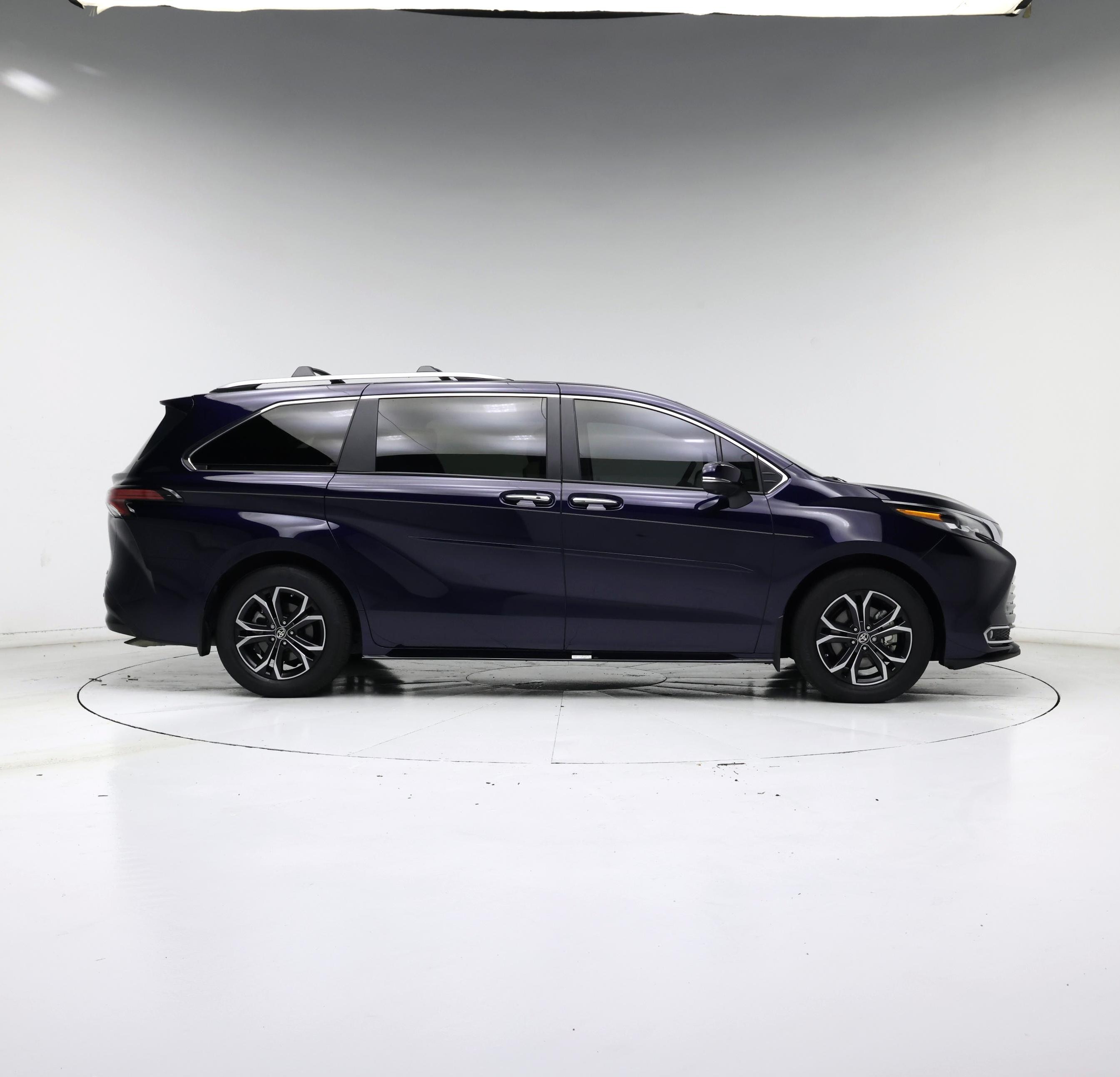 Thumbnail: 2025 Toyota Sienna - 7