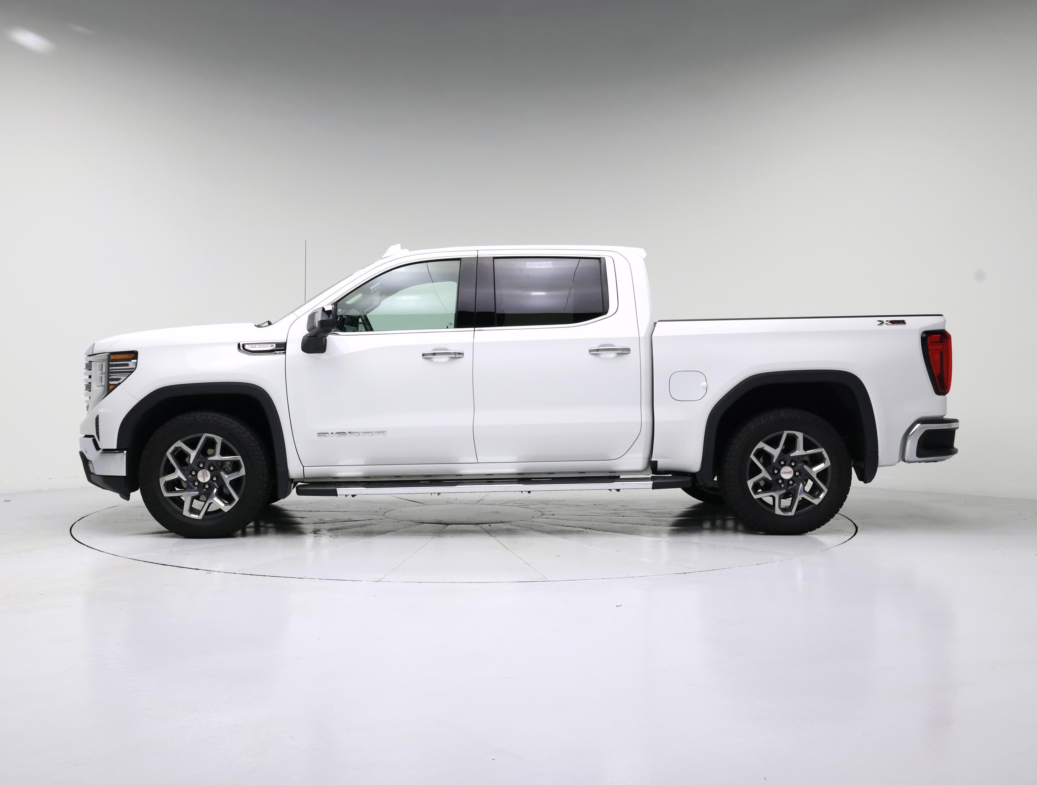 Thumbnail: 2023 GMC Sierra 1500 - 3