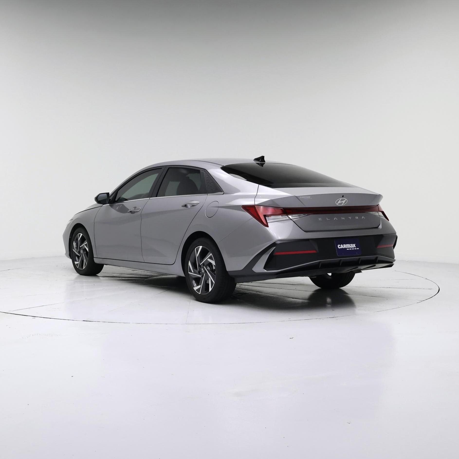 Thumbnail: 2025 Hyundai Elantra - 2