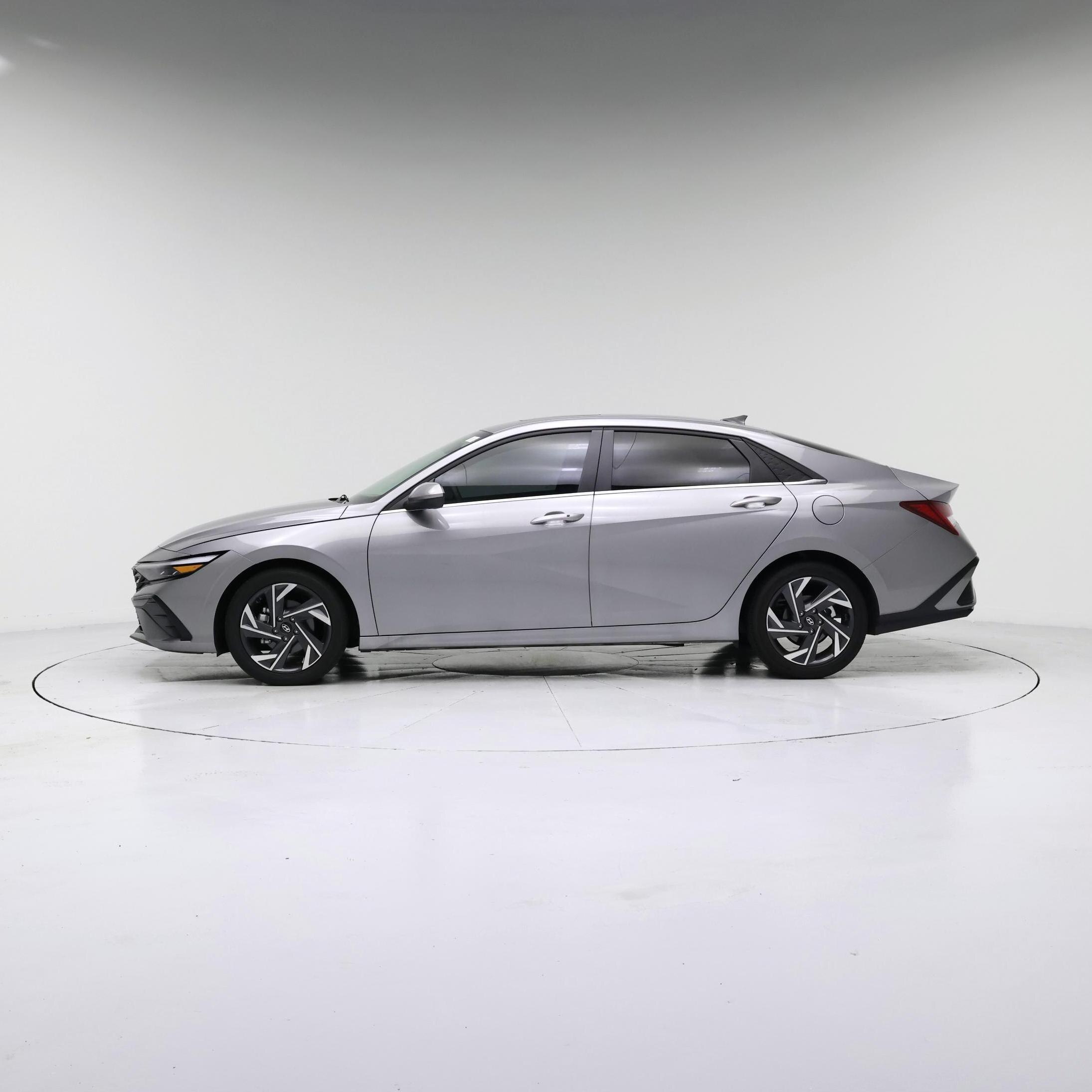 Thumbnail: 2025 Hyundai Elantra - 3