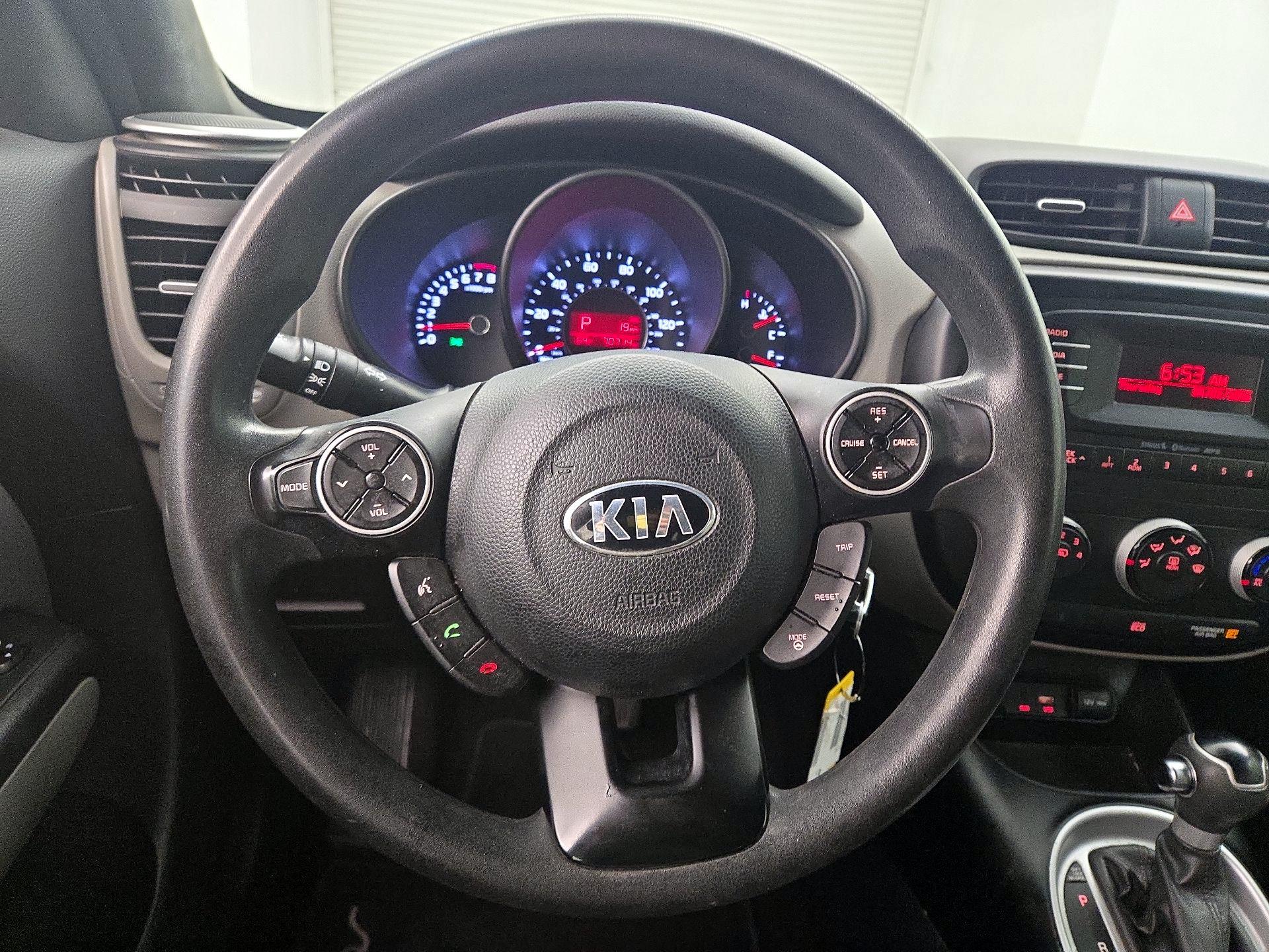 Thumbnail: 2016 Kia Soul - 10