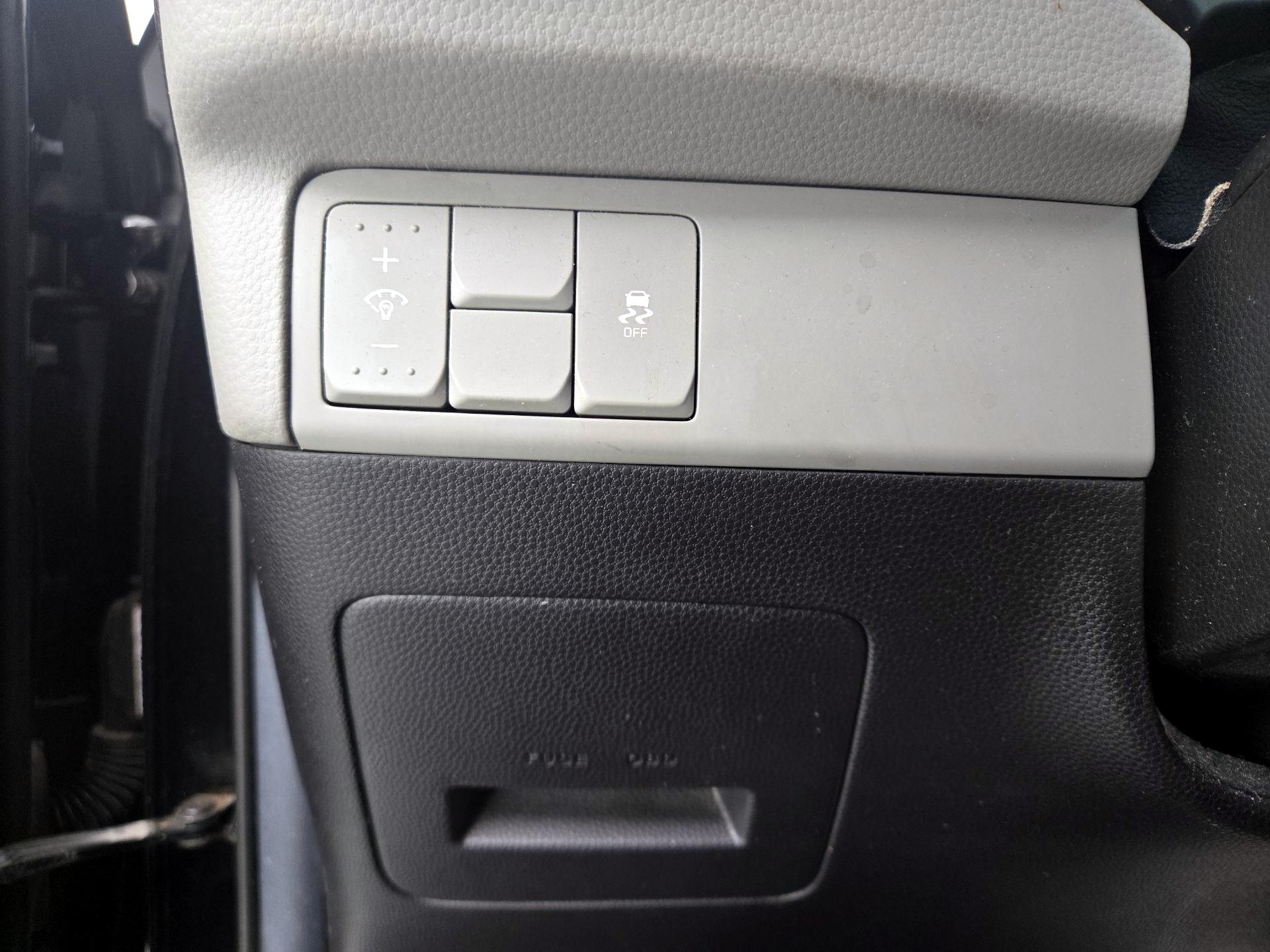 Thumbnail: 2016 Kia Soul - 13