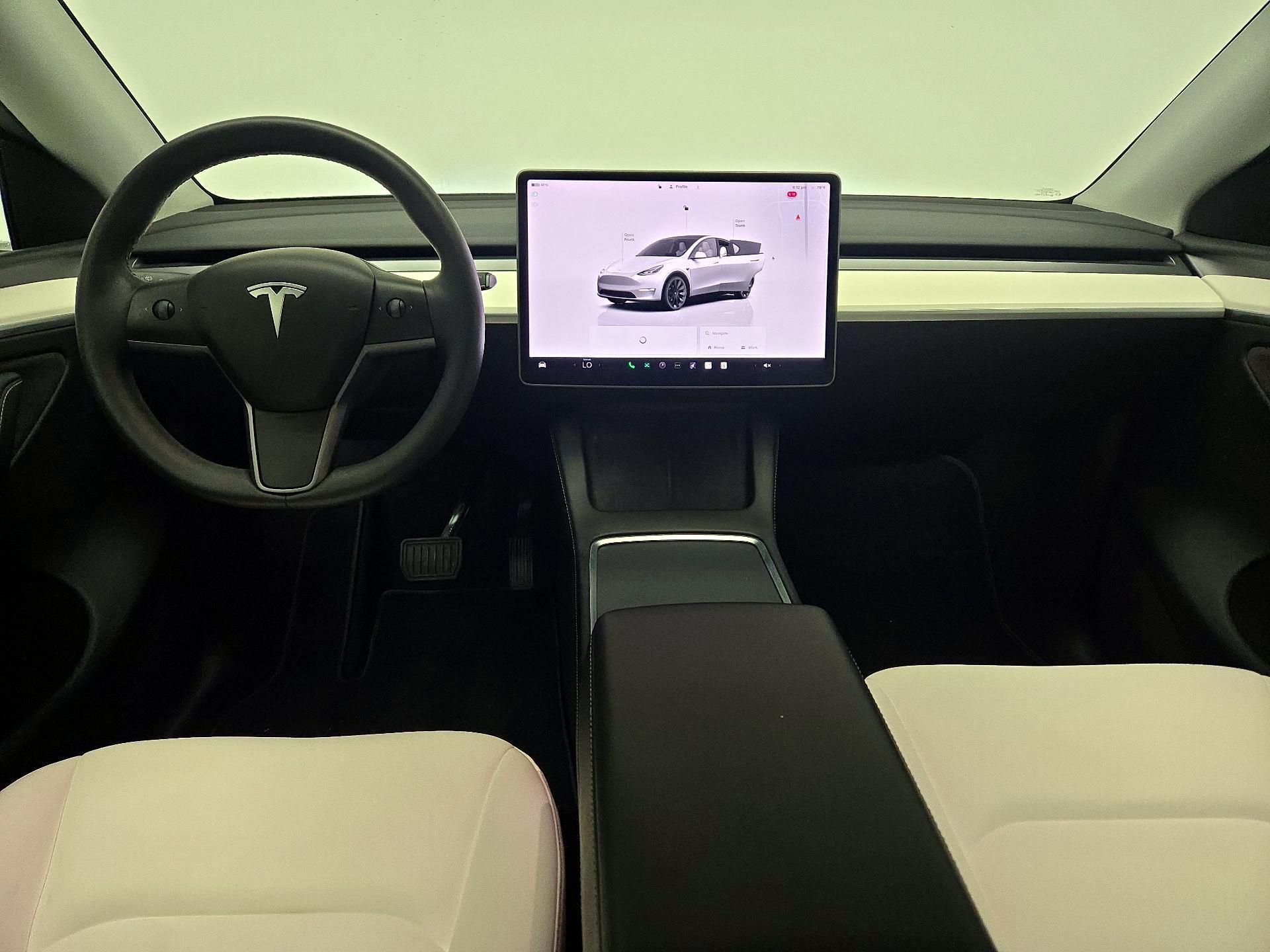 Thumbnail: 2024 Tesla Model Y - 9