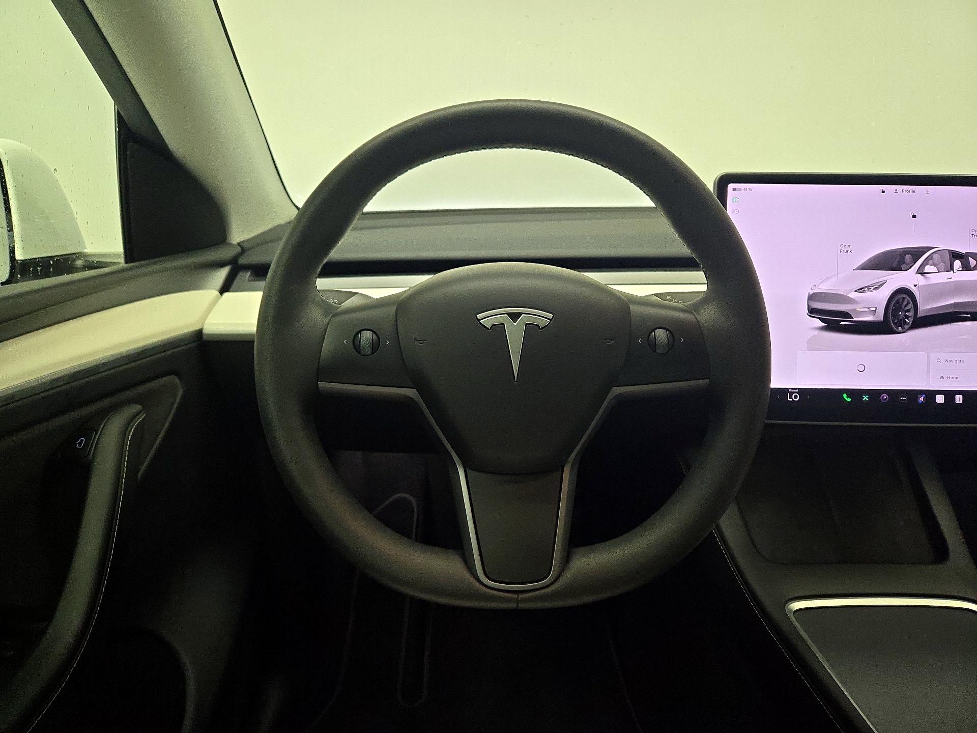 Thumbnail: 2024 Tesla Model Y - 10