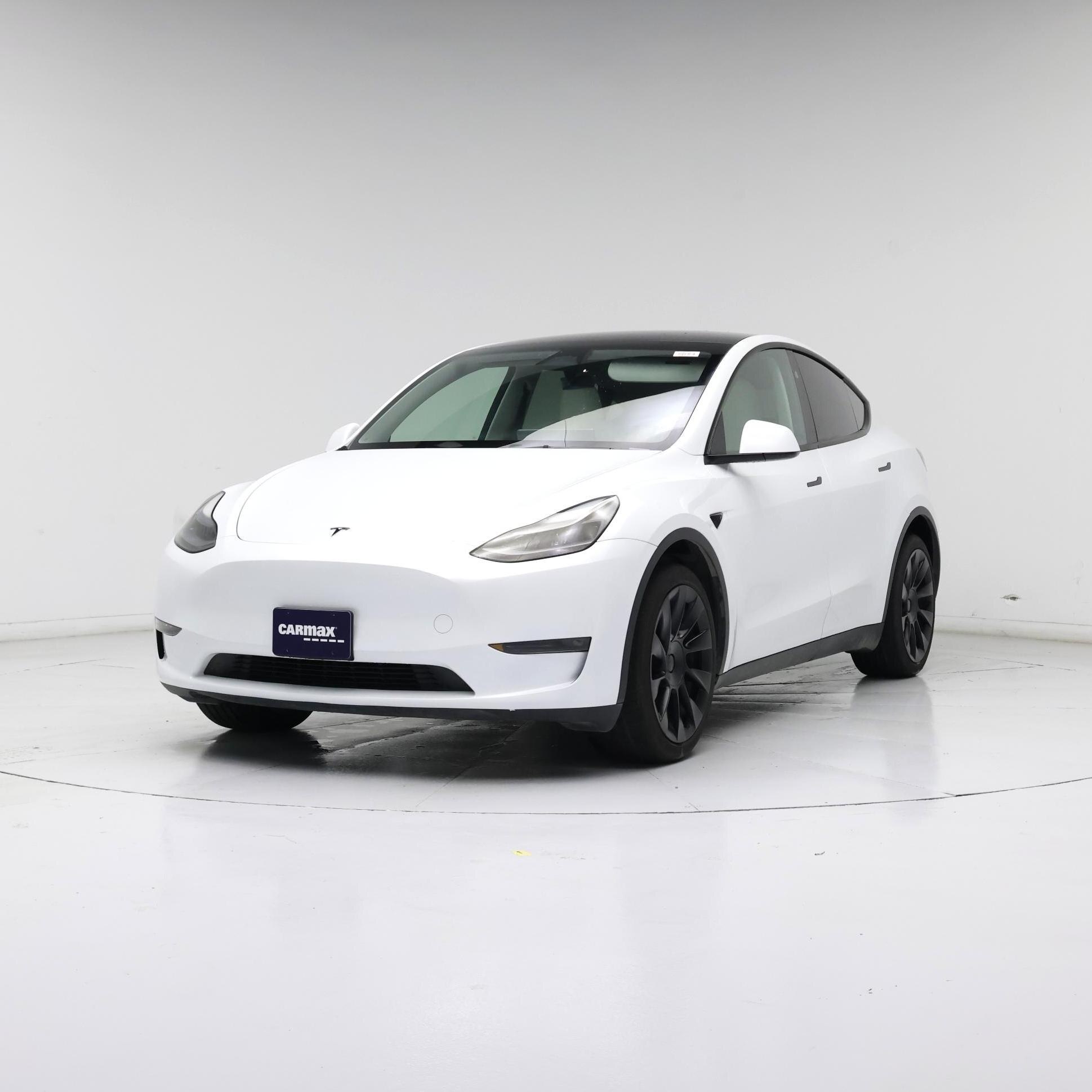 Thumbnail: 2024 Tesla Model Y - 4