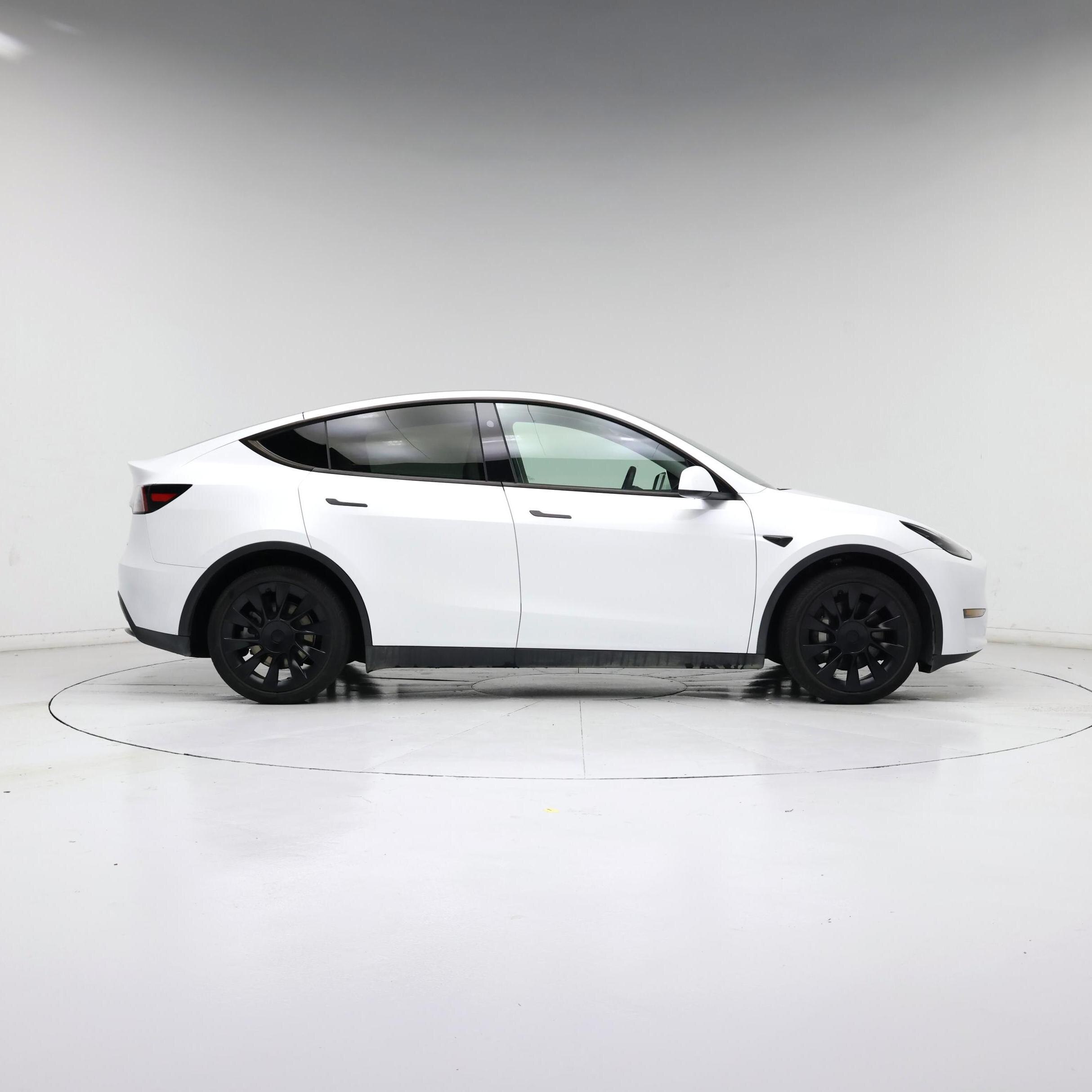 Thumbnail: 2024 Tesla Model Y - 7