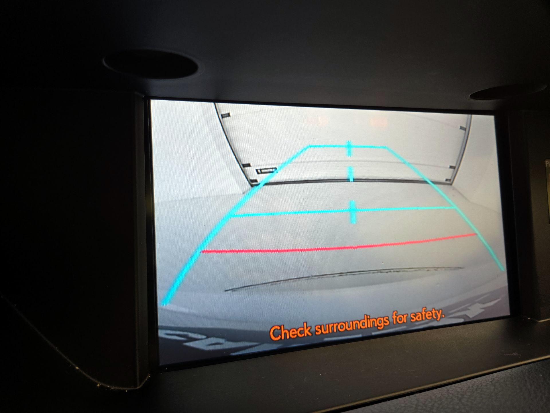 Thumbnail: 2014 Lexus ES - 14