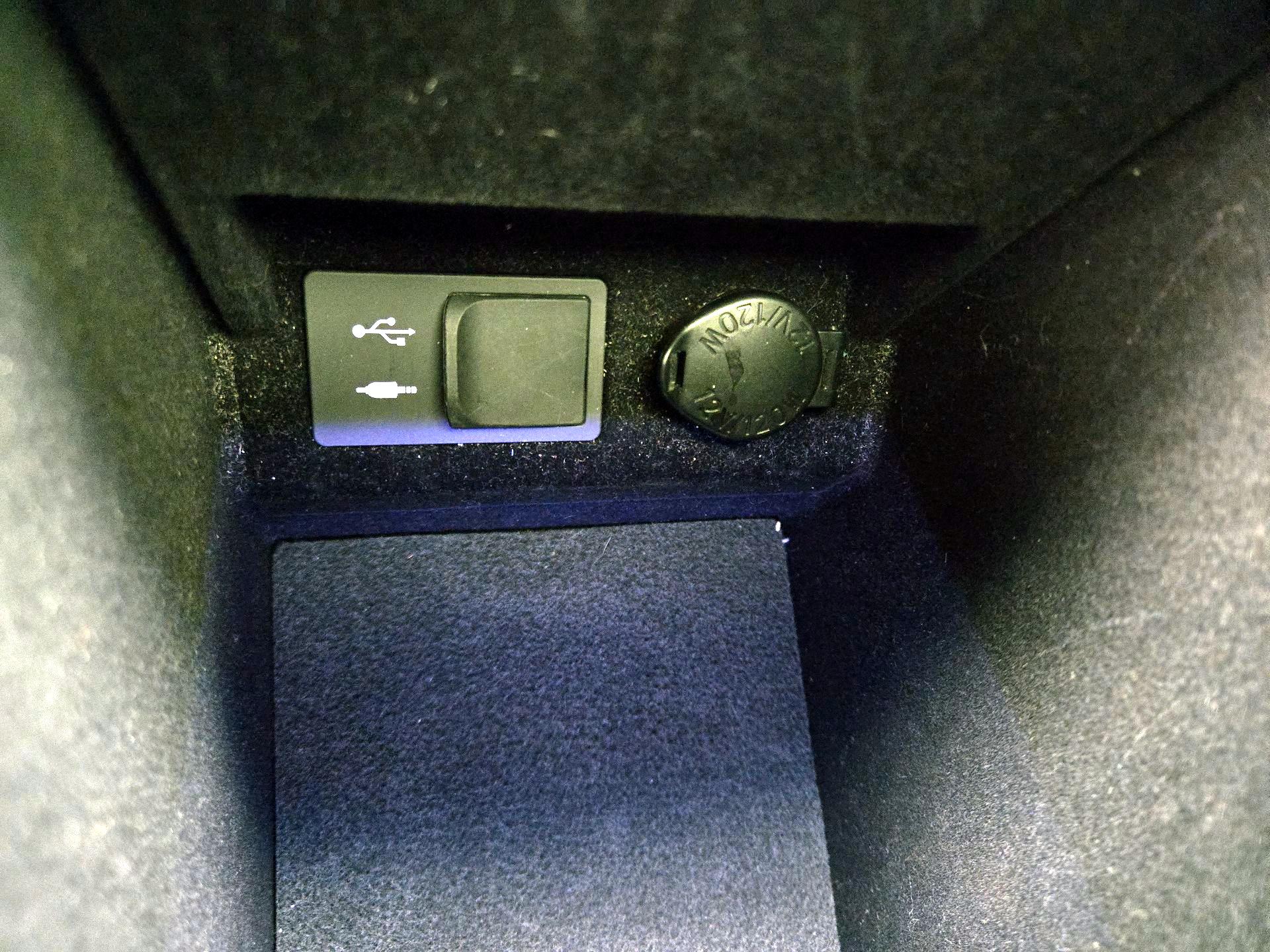 Thumbnail: 2014 Lexus ES - 18