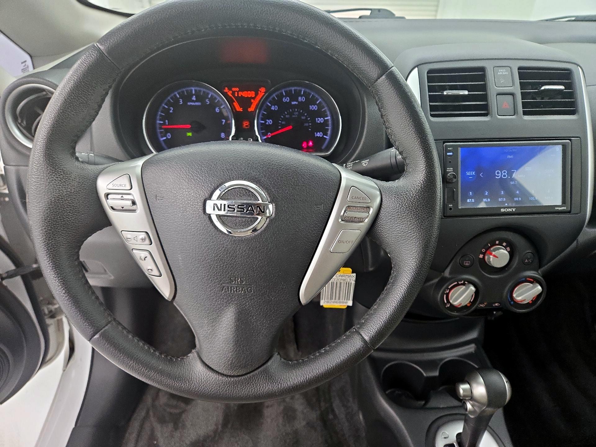 Thumbnail: 2014 Nissan Versa Note - 10