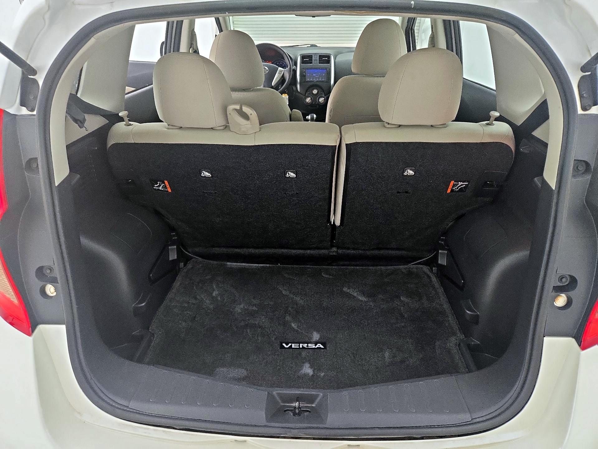 Thumbnail: 2014 Nissan Versa Note - 19