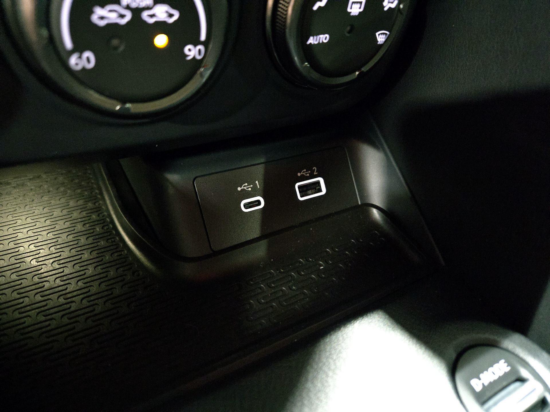 Thumbnail: 2025 Nissan Z - 19