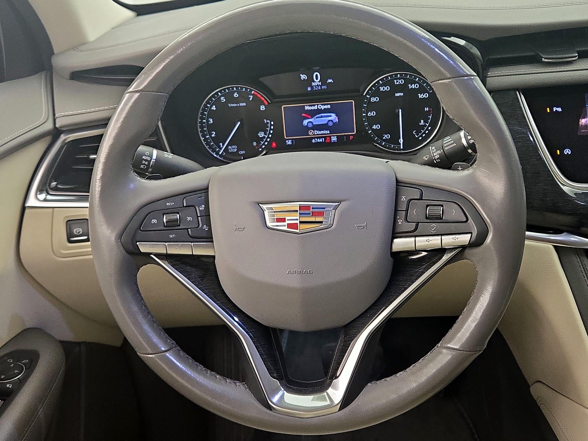 Thumbnail: 2021 Cadillac XT6 - 10