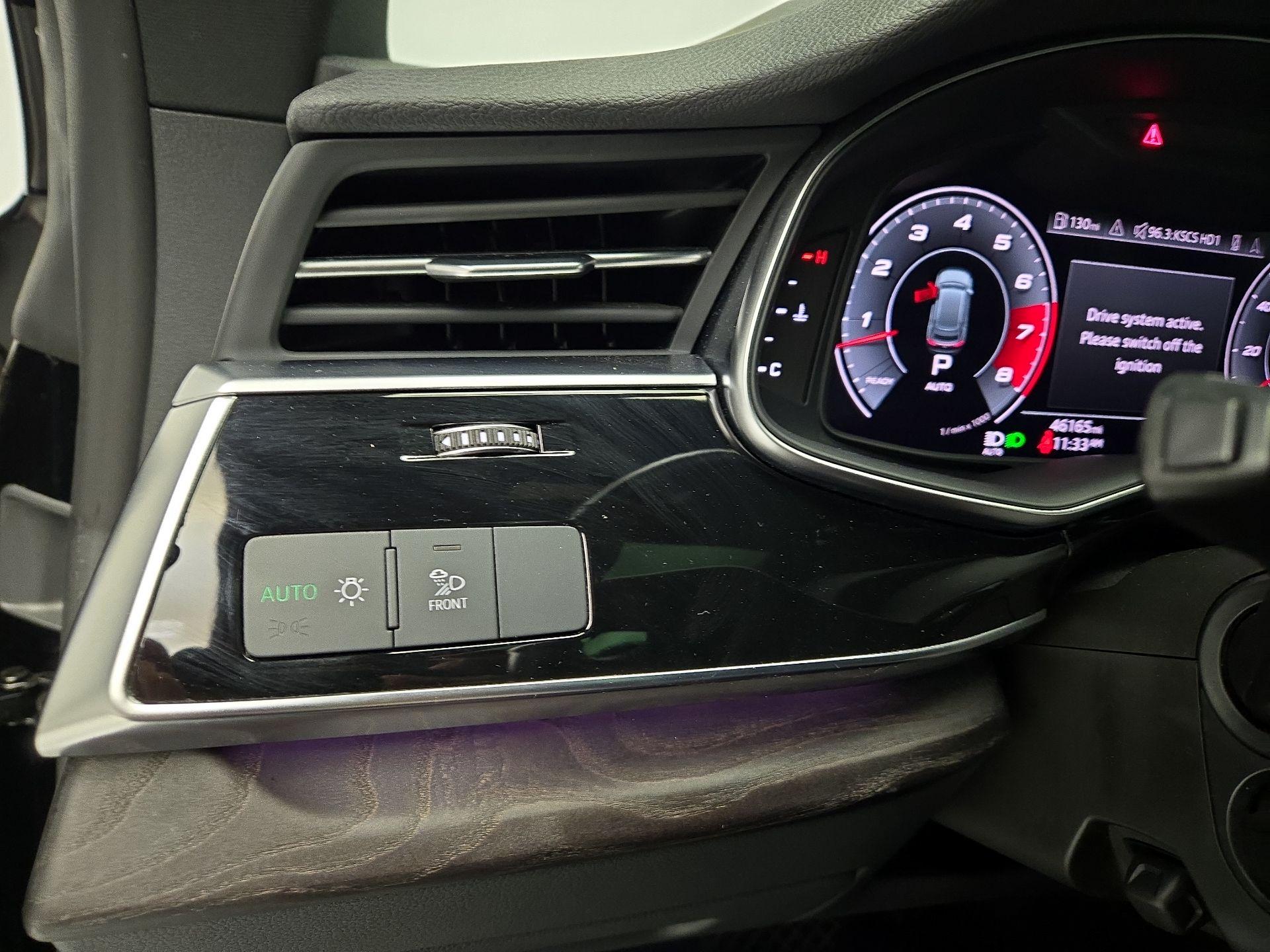 Thumbnail: 2021 Audi Q8 - 13