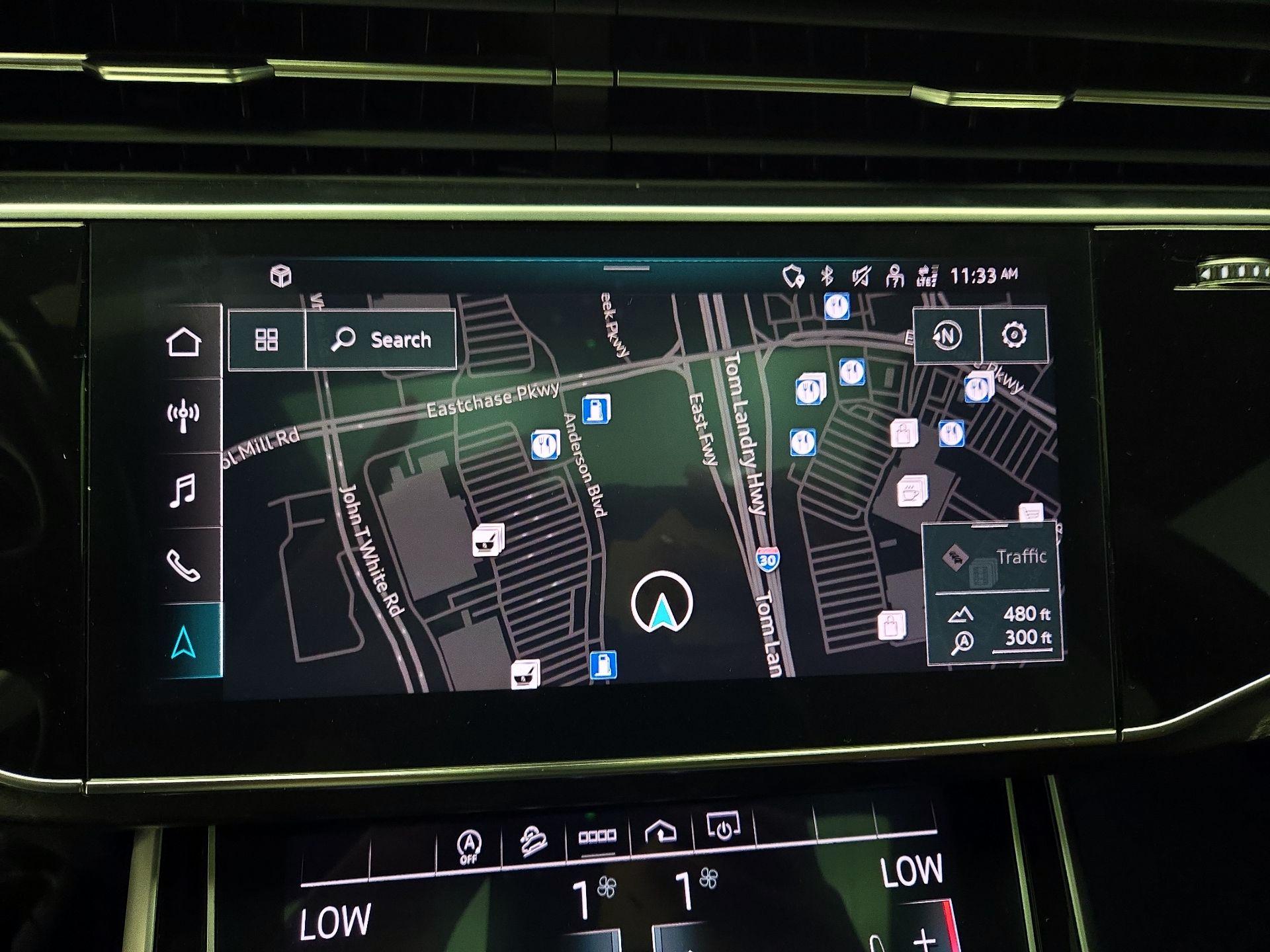 Thumbnail: 2021 Audi Q8 - 14